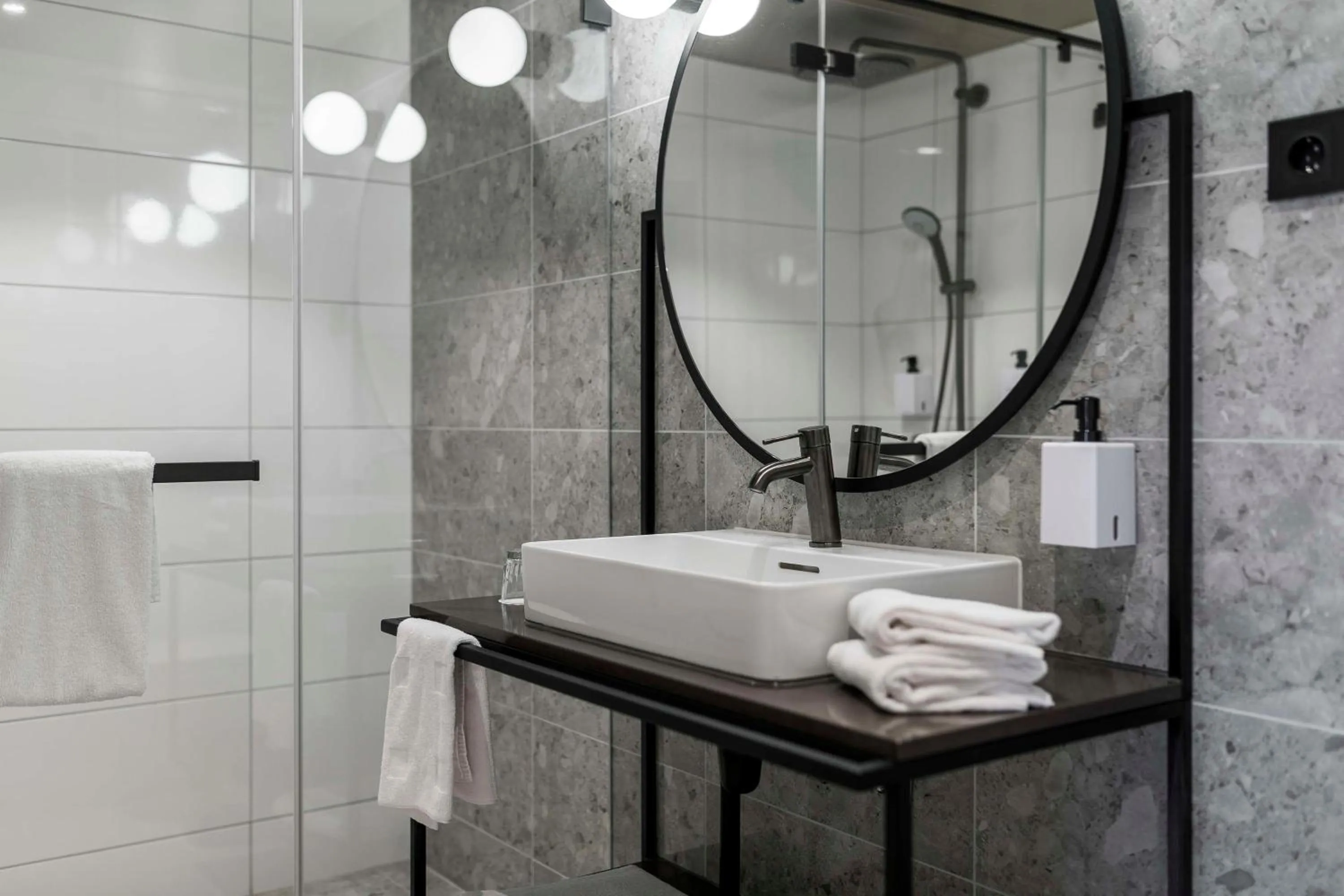 Bathroom in Scandic Park