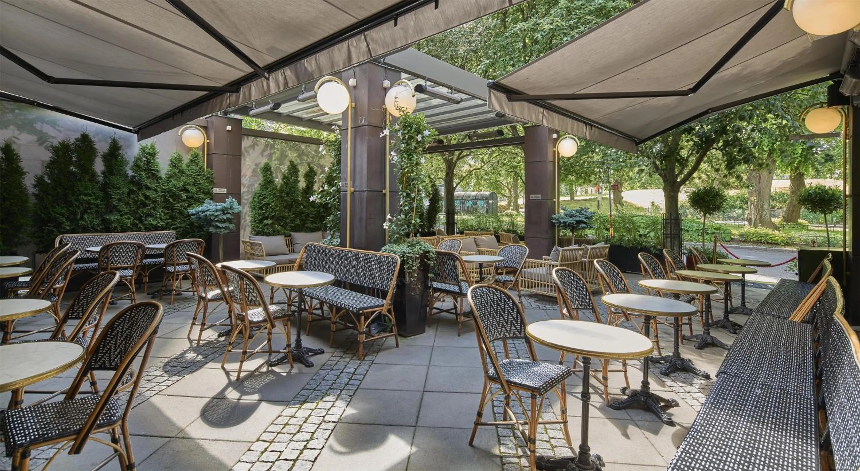 Property building in Scandic Park