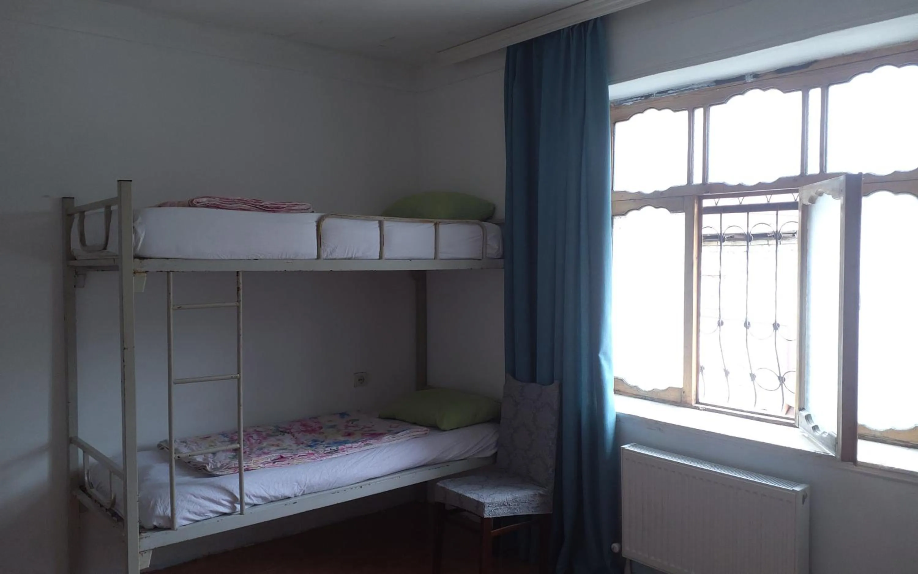 Canal Hostel