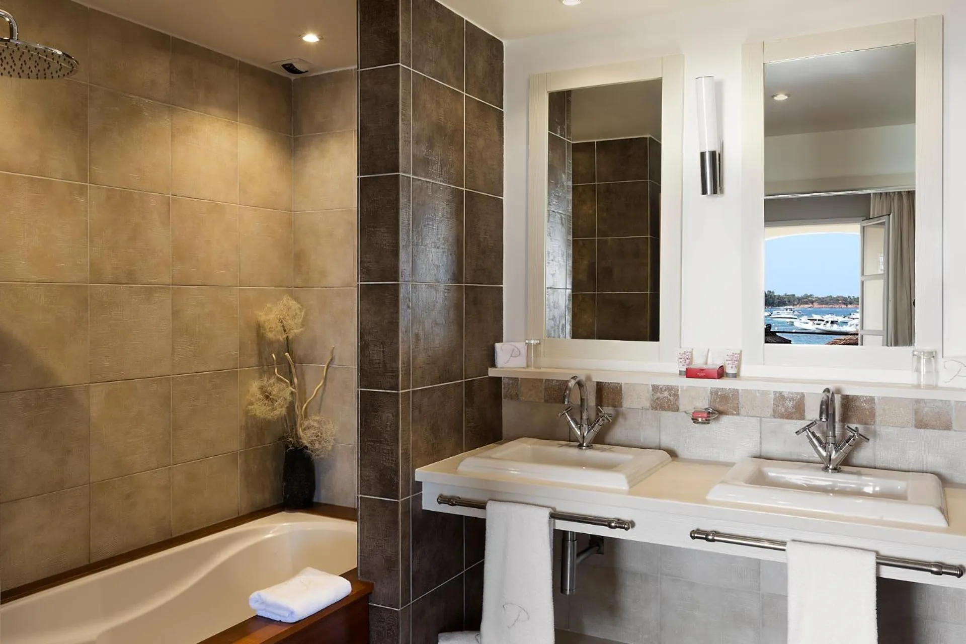 Bathroom in Le Pinarello