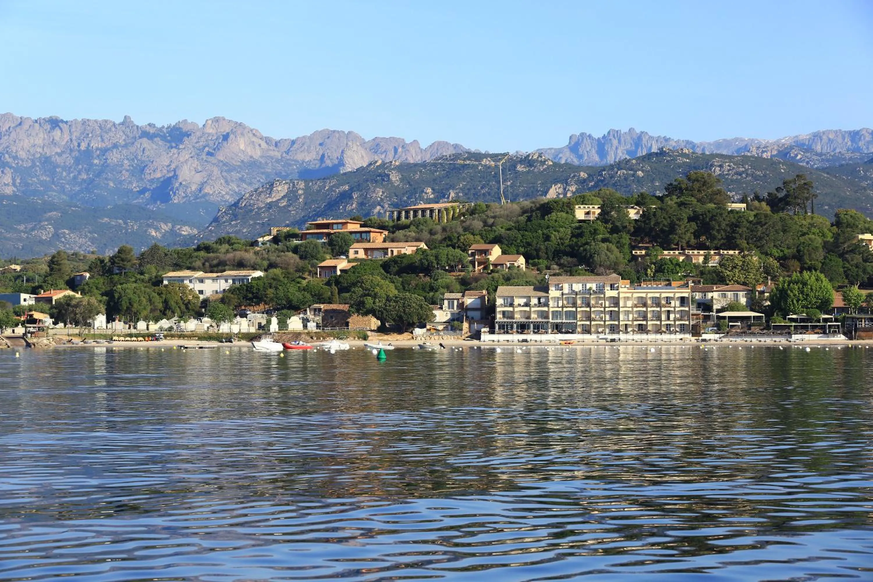 Property building in Le Pinarello