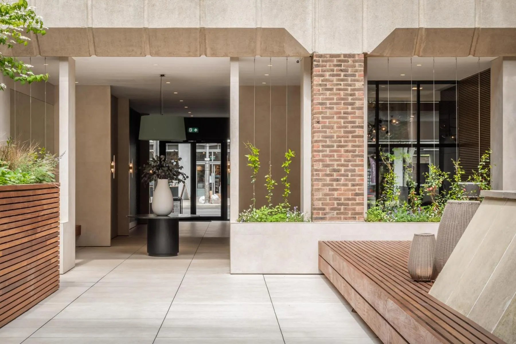 Day in Monarch House - Serviced Apartments - Kensington