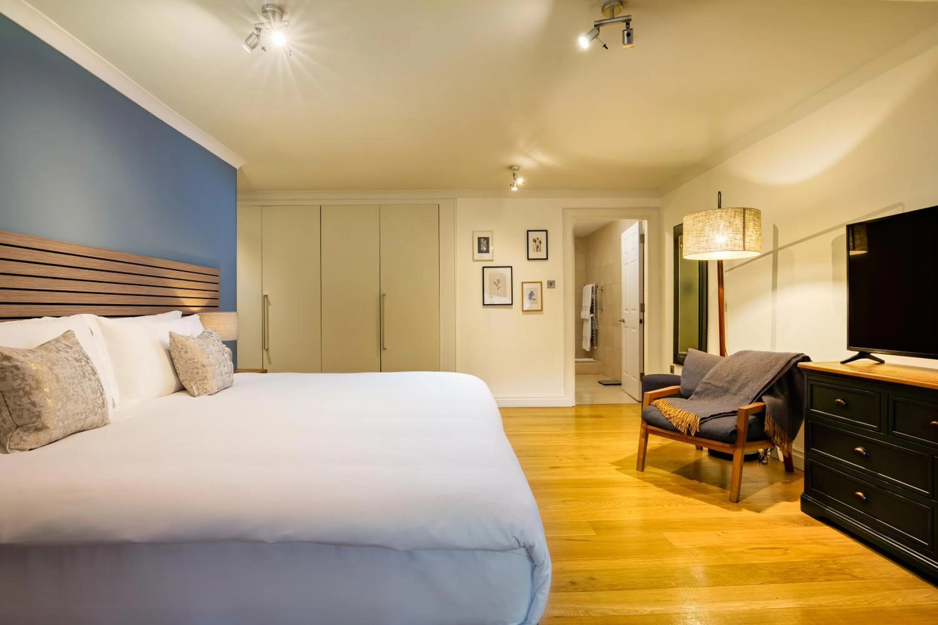 Bed in Monarch House - Serviced Apartments - Kensington