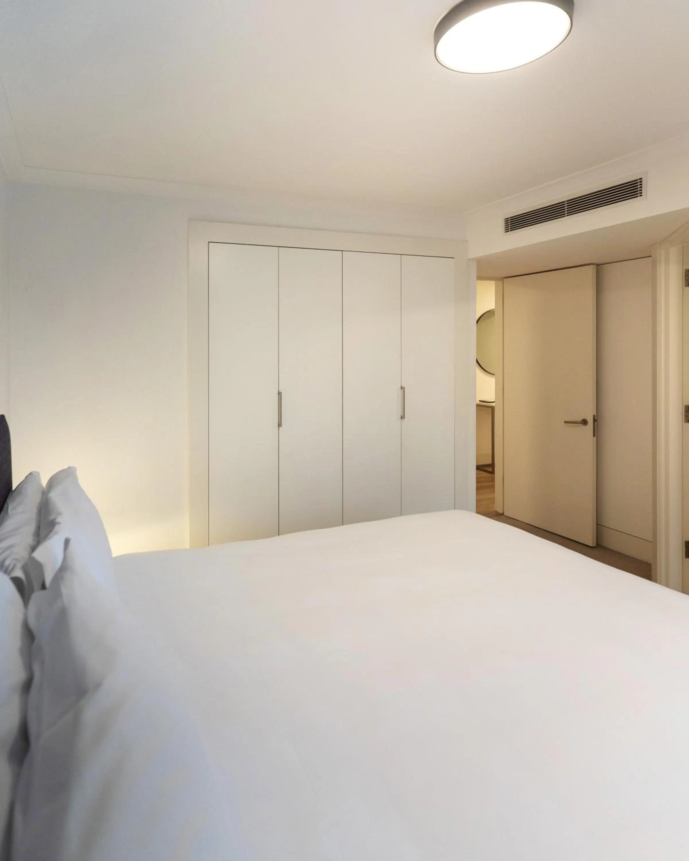 Bed in Monarch House - Serviced Apartments - Kensington