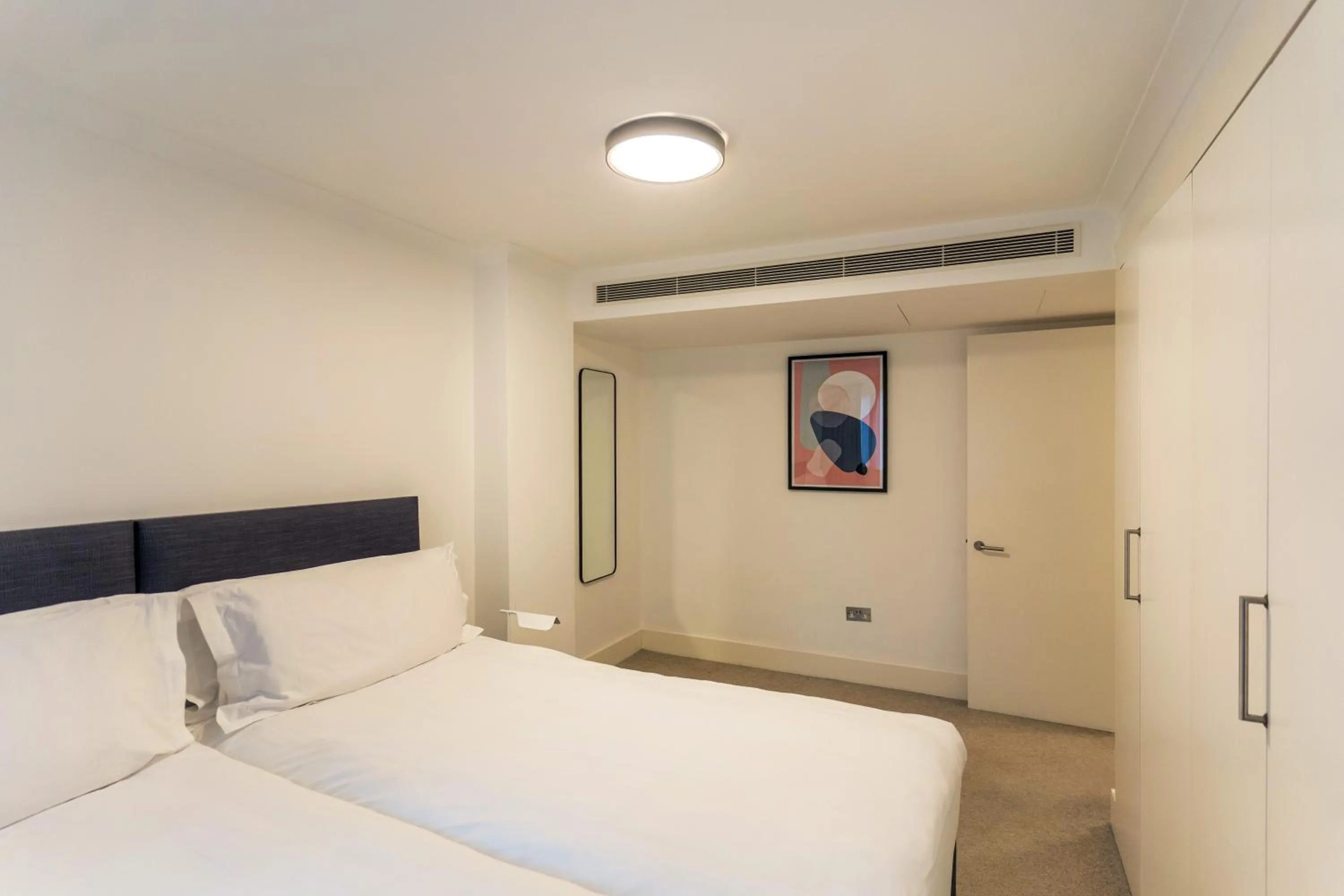 Bed in Monarch House - Serviced Apartments - Kensington