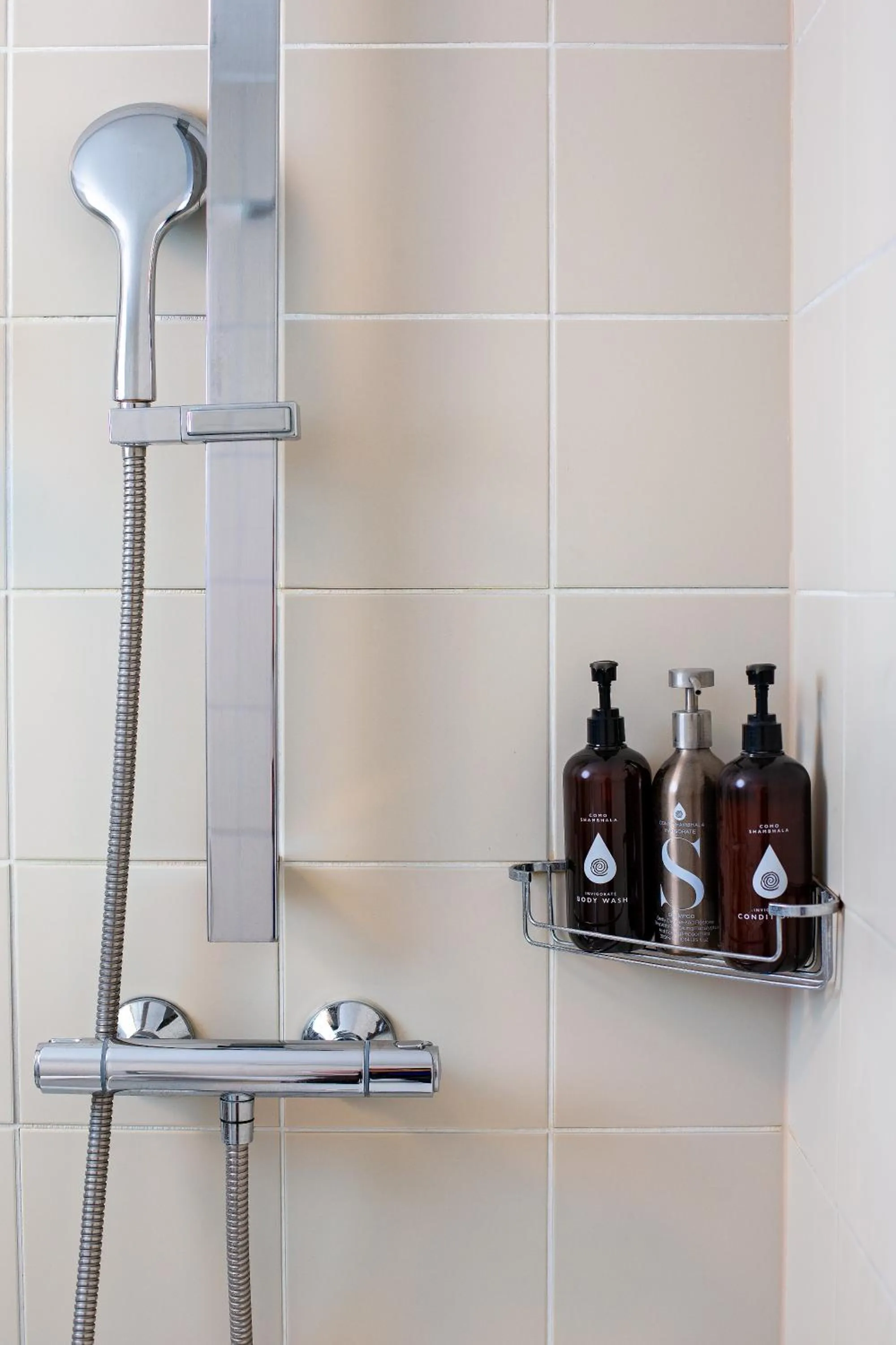 Bathroom in Monarch House - Serviced Apartments - Kensington