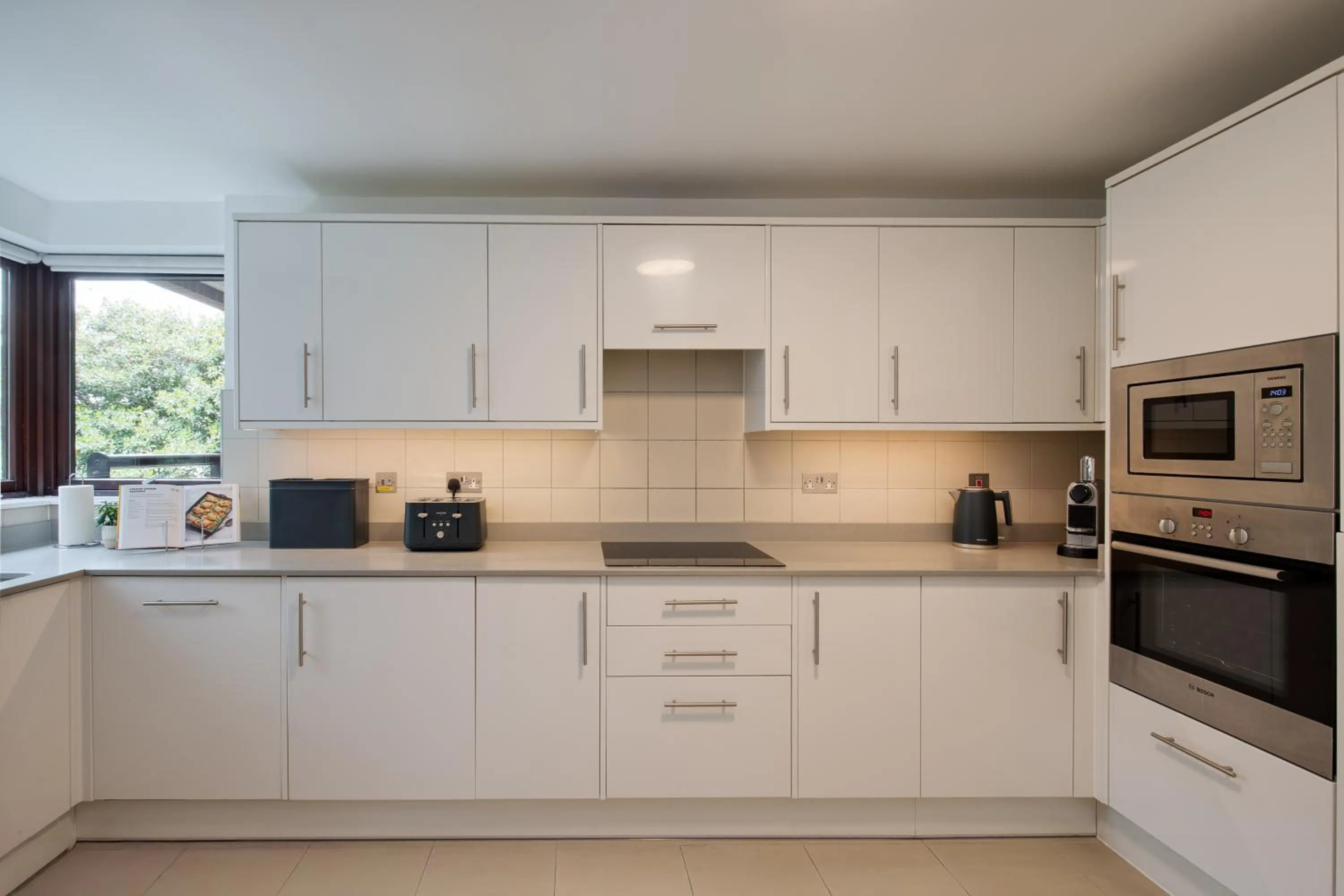 Coffee/tea facilities in Monarch House - Serviced Apartments - Kensington