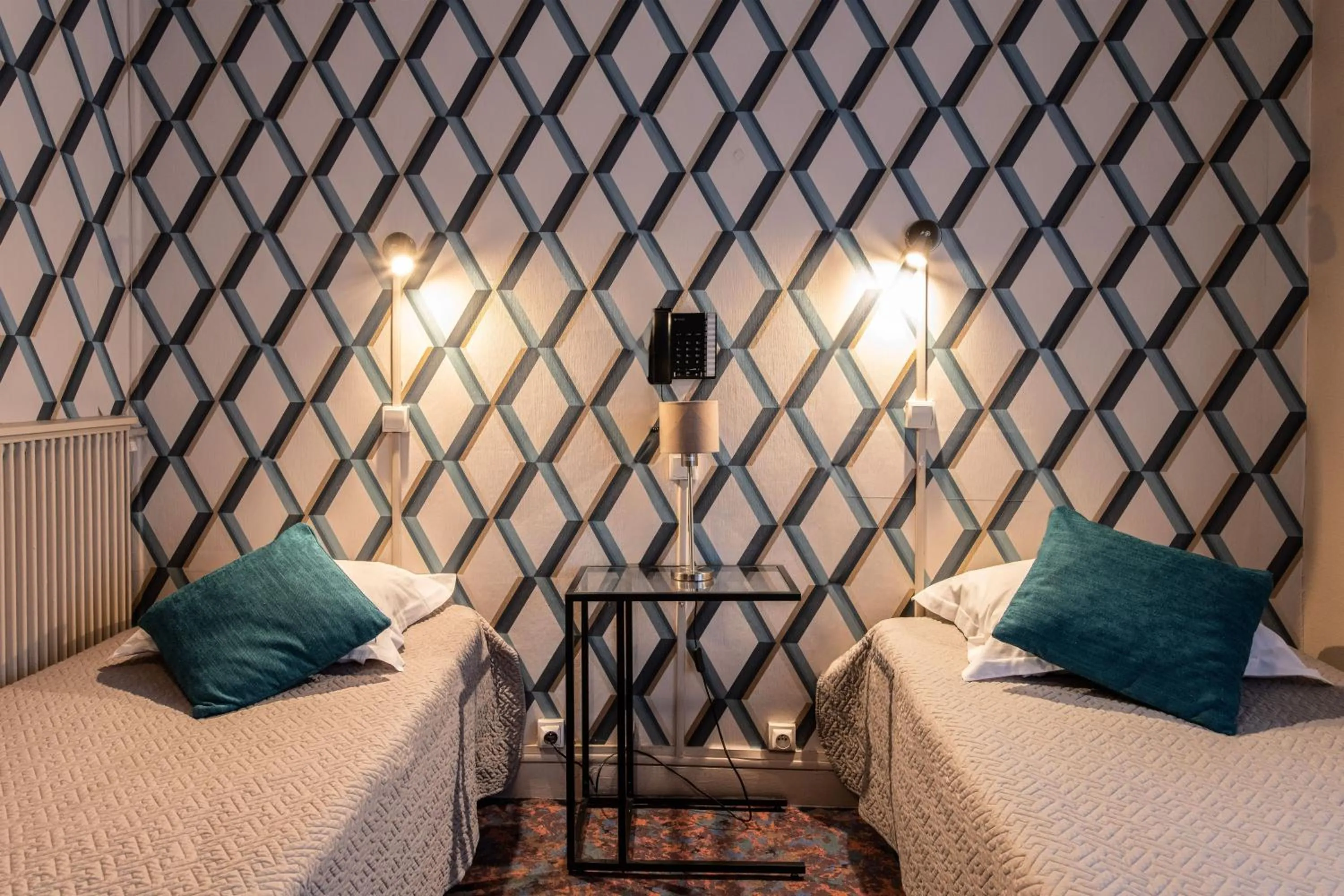 Bedroom, Bed in Grand Hôtel De Paris