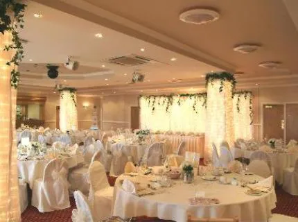 wedding in Southview Park Hotel