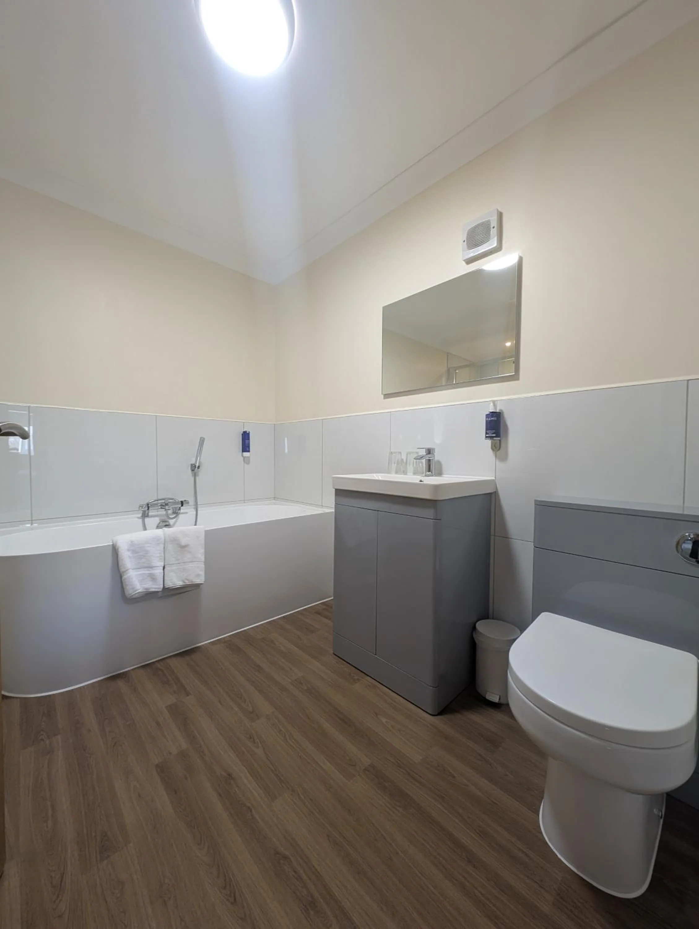 Toilet in Southview Park Hotel