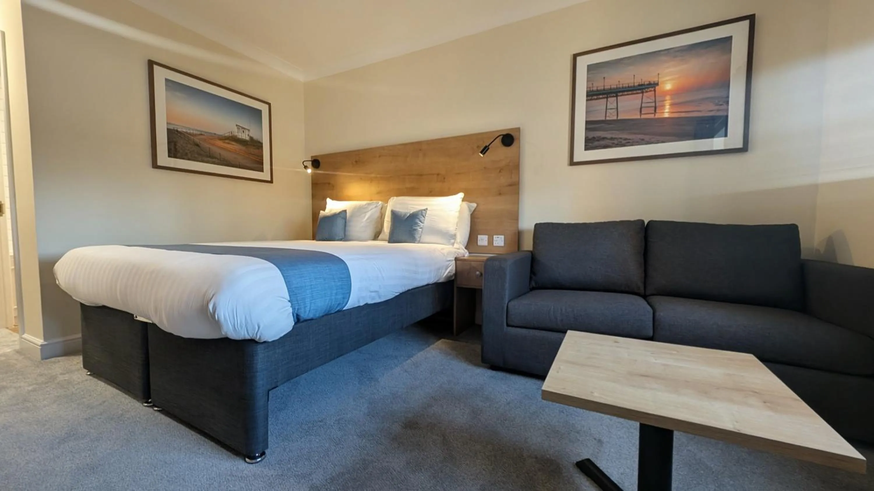 Bed in Southview Park Hotel