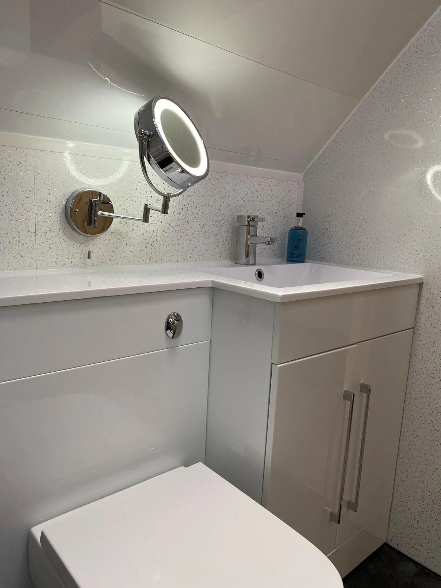 Bathroom in Ashbourne House