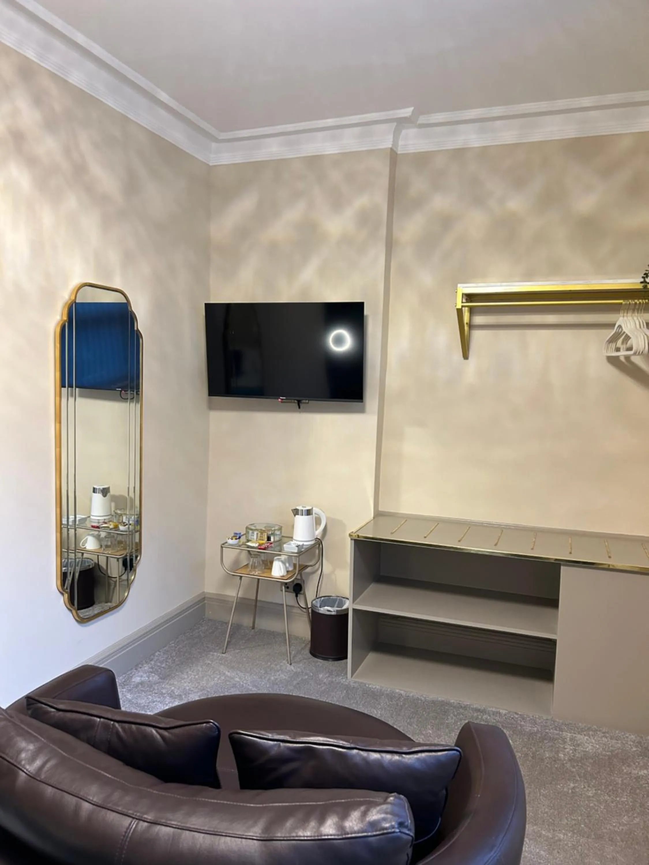 Bed in Ashbourne House