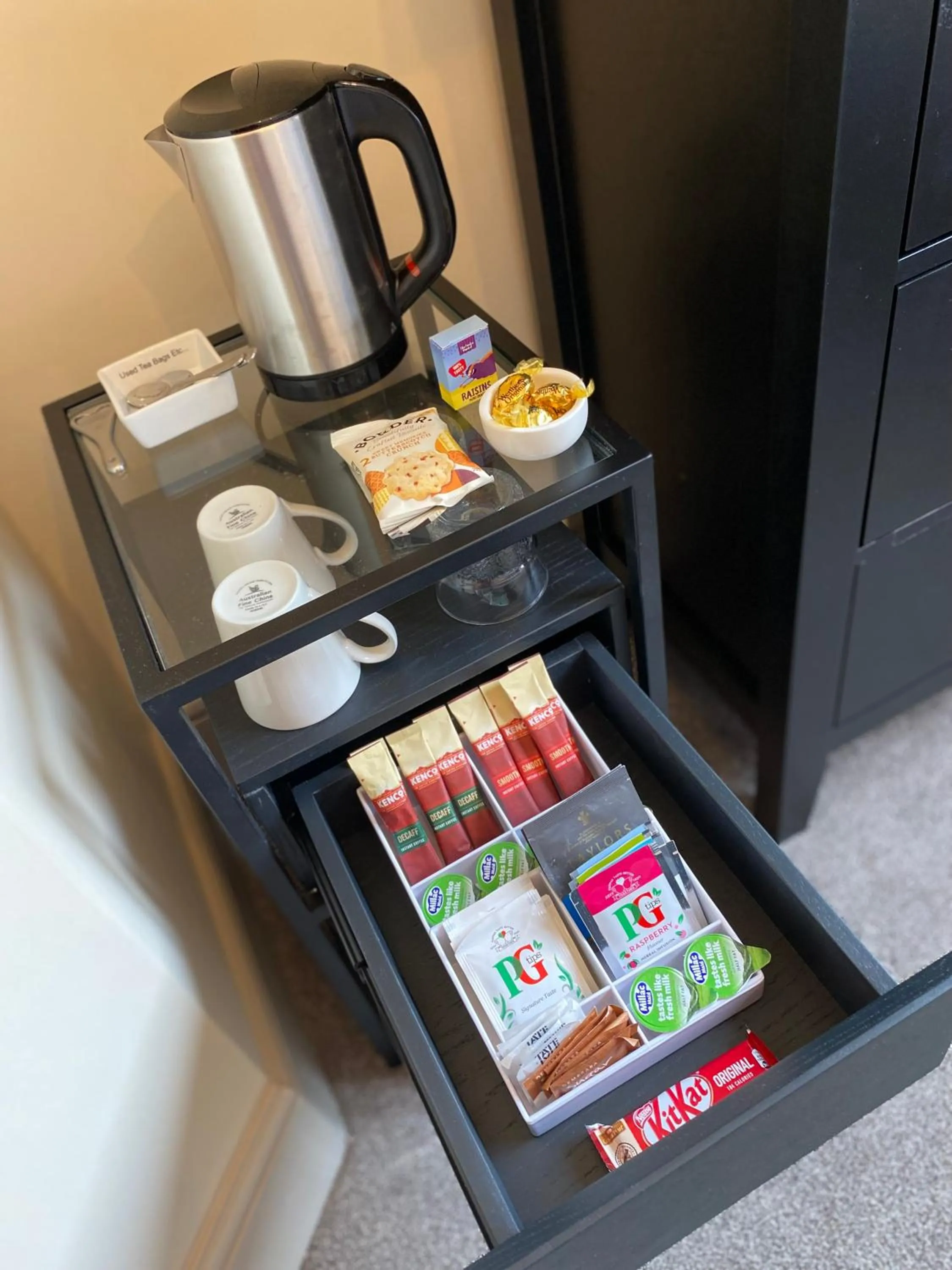 Coffee/tea facilities in Ashbourne House