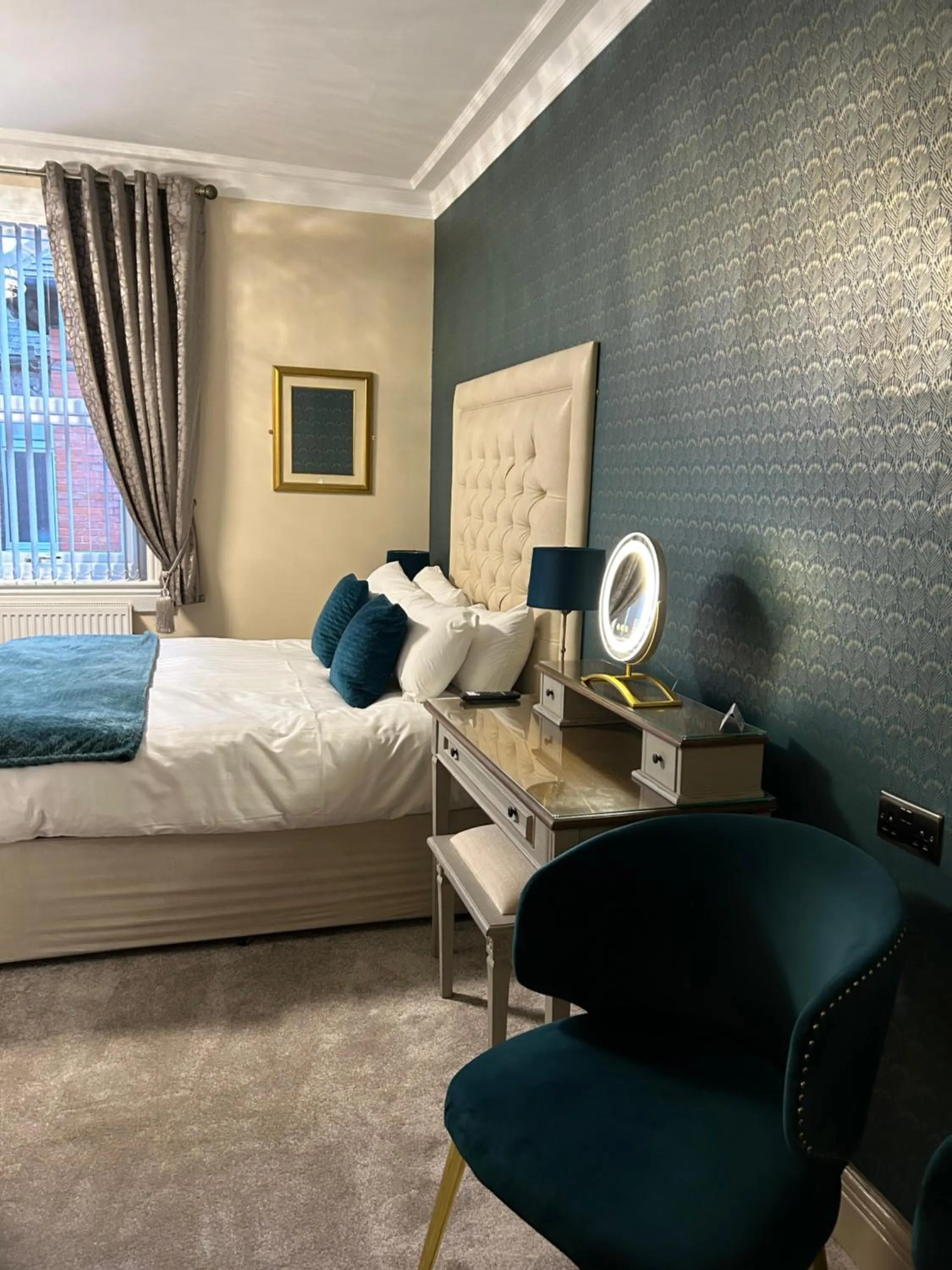 Bed in Ashbourne House