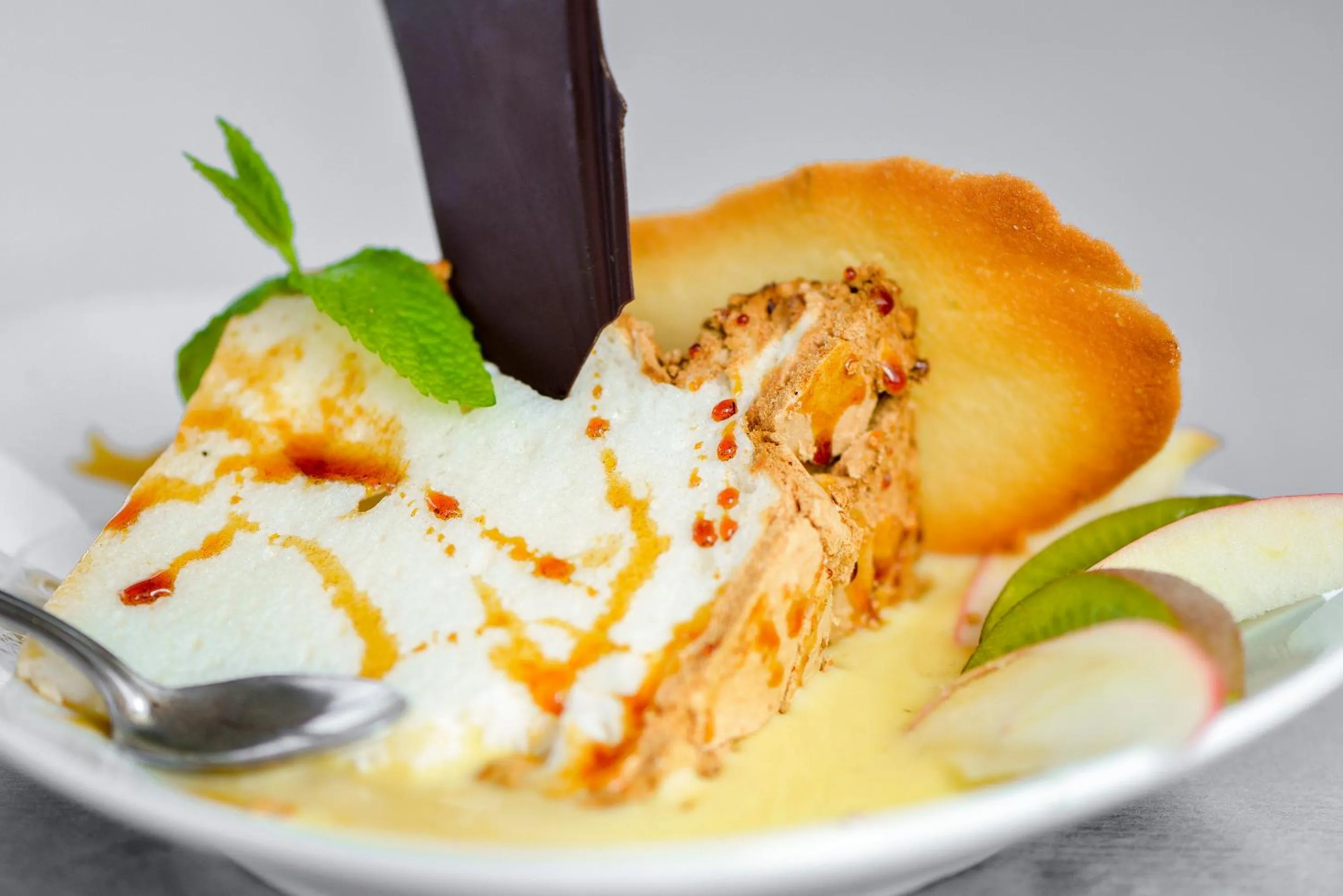 Food and drinks in Logis Hôtel Val de Vienne