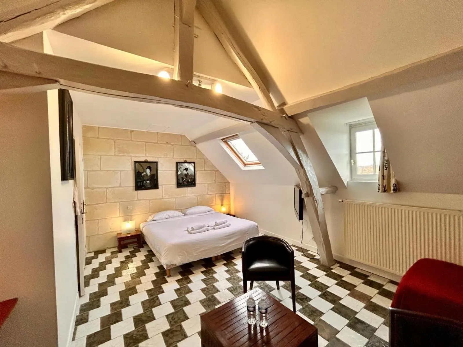 Bed in Logis Demeure de la Vignole