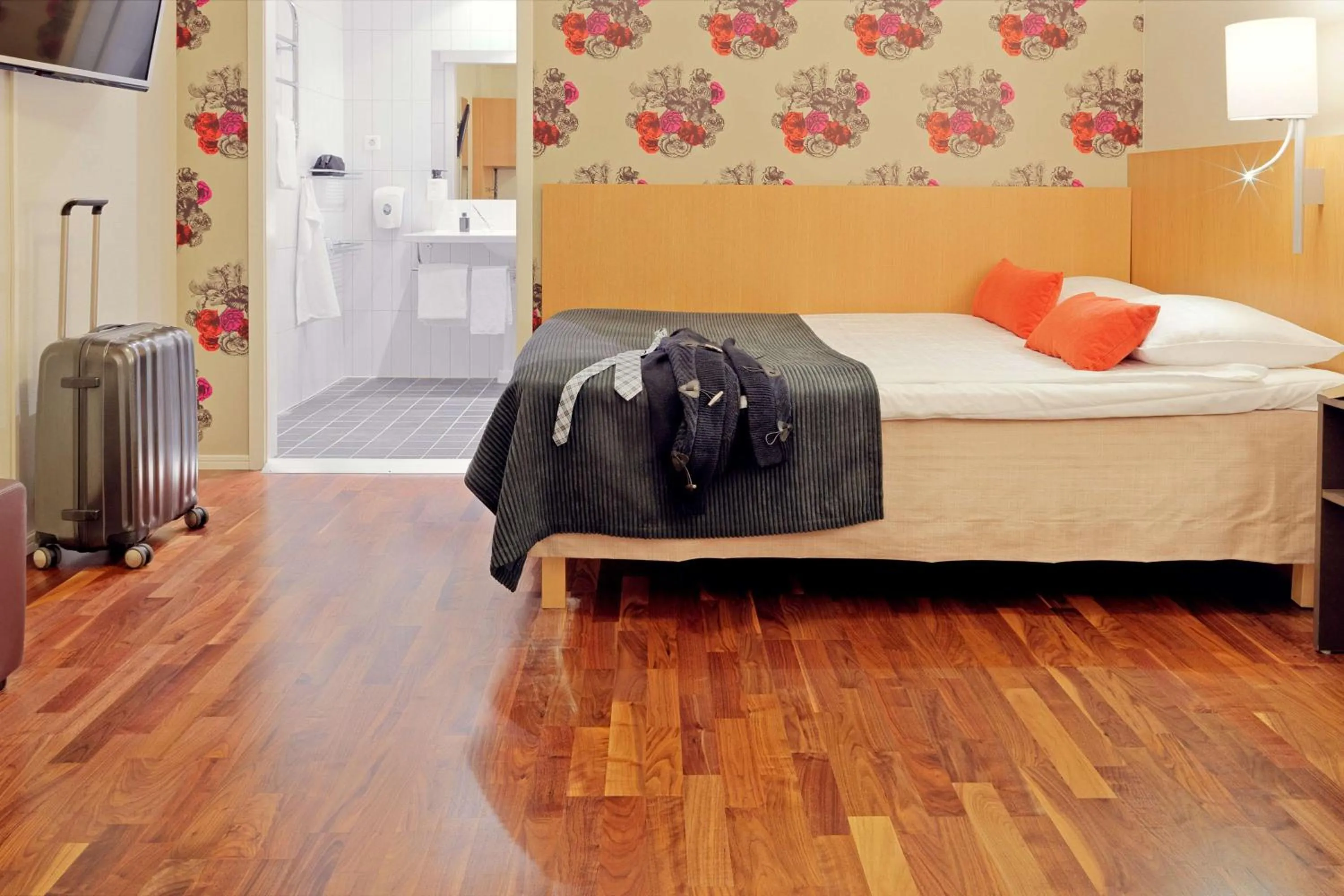 Bedroom, Bed in Scandic Backadal