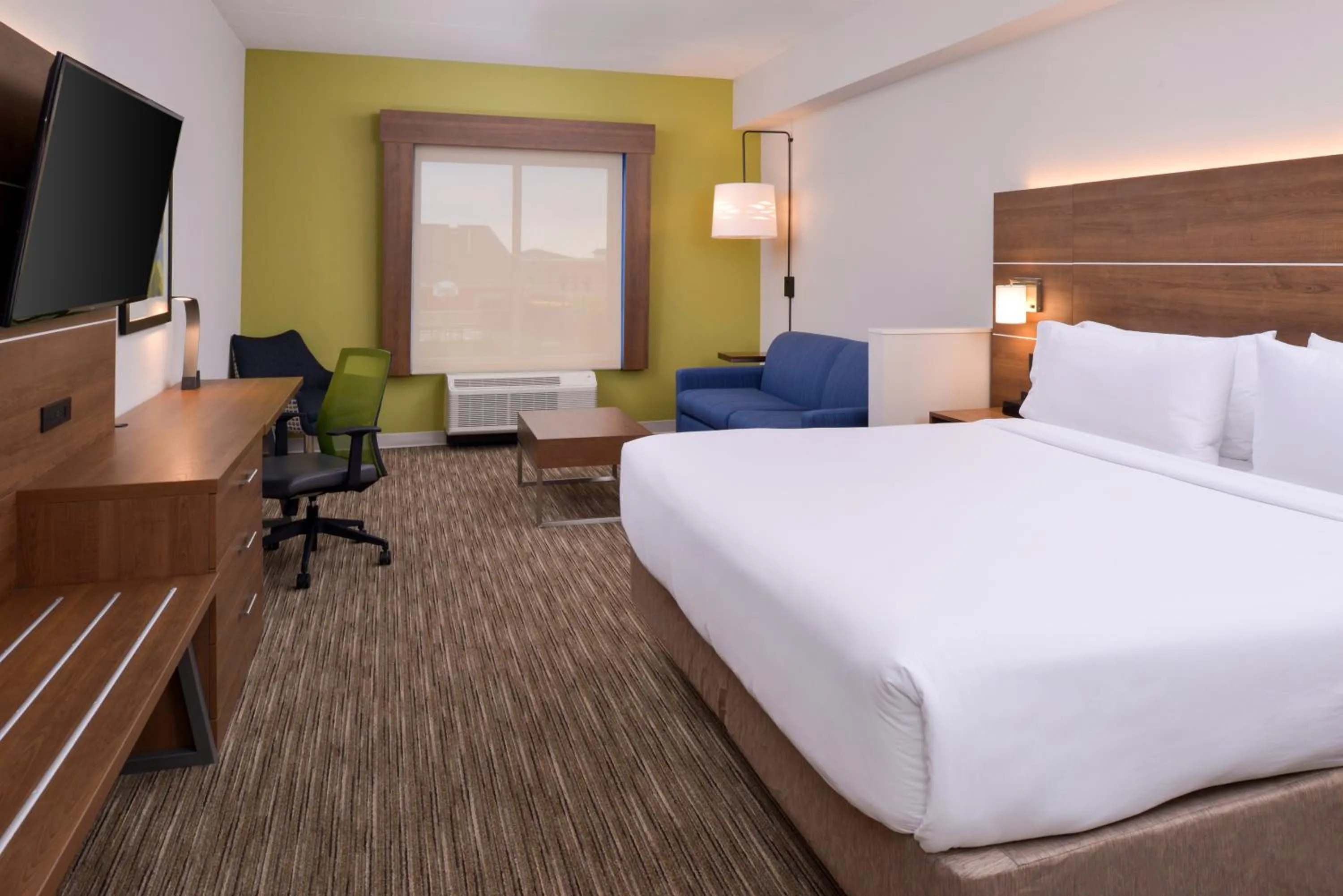 Photo of the whole room, Bed in Holiday Inn Express - Nashville South - Spring Hill by IHG