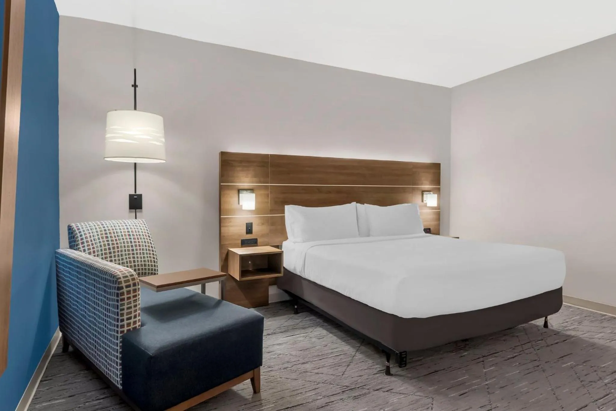 Photo of the whole room, Bed in Holiday Inn Express - Nashville South - Spring Hill by IHG