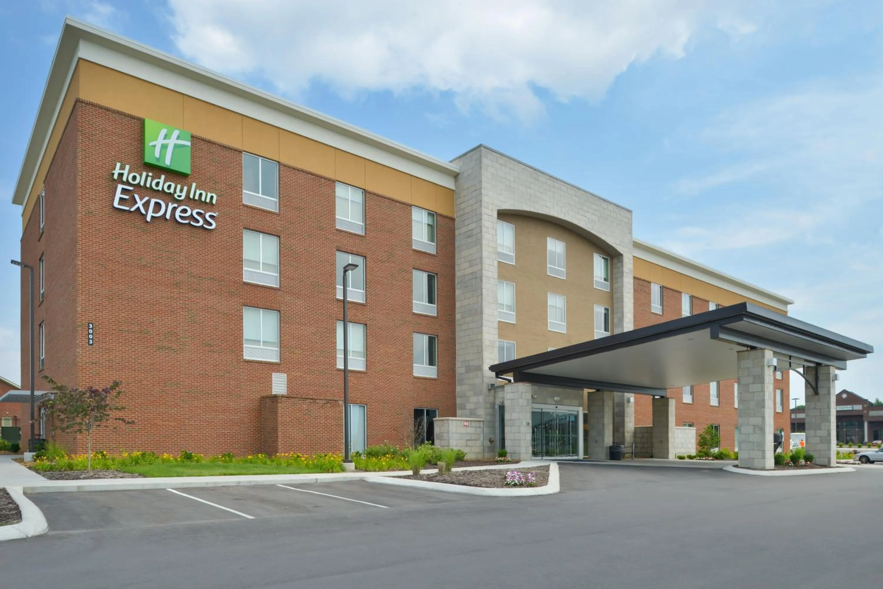 Property building in Holiday Inn Express - Nashville South - Spring Hill by IHG