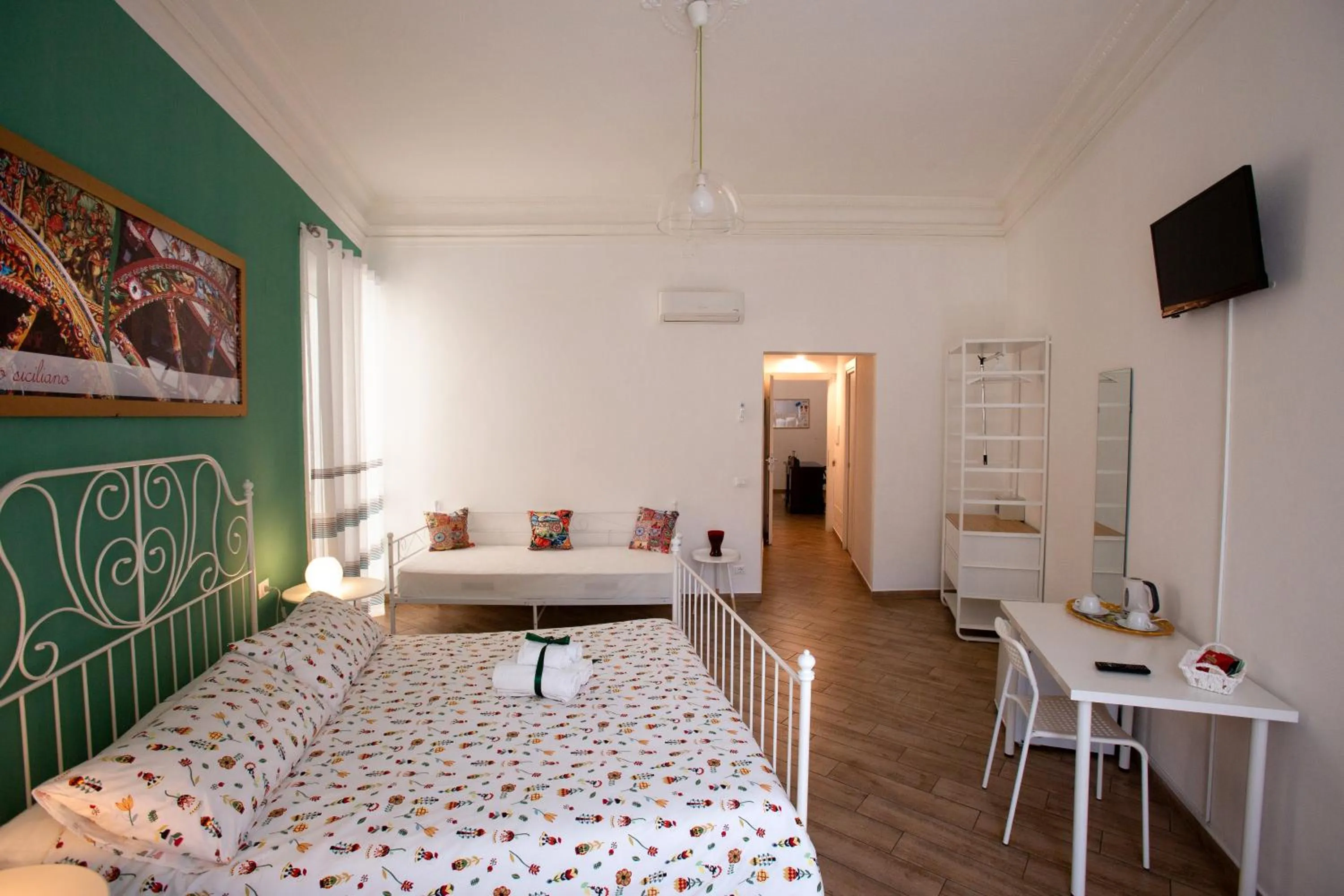 Bed in Quattro Incanti