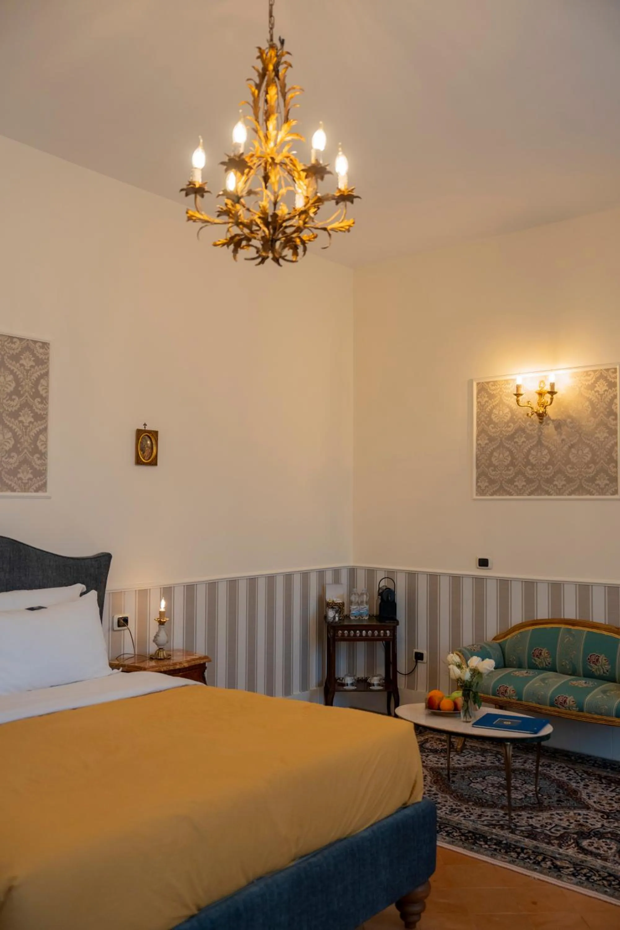 Bedroom, Bed in Casa Santangelo Suites