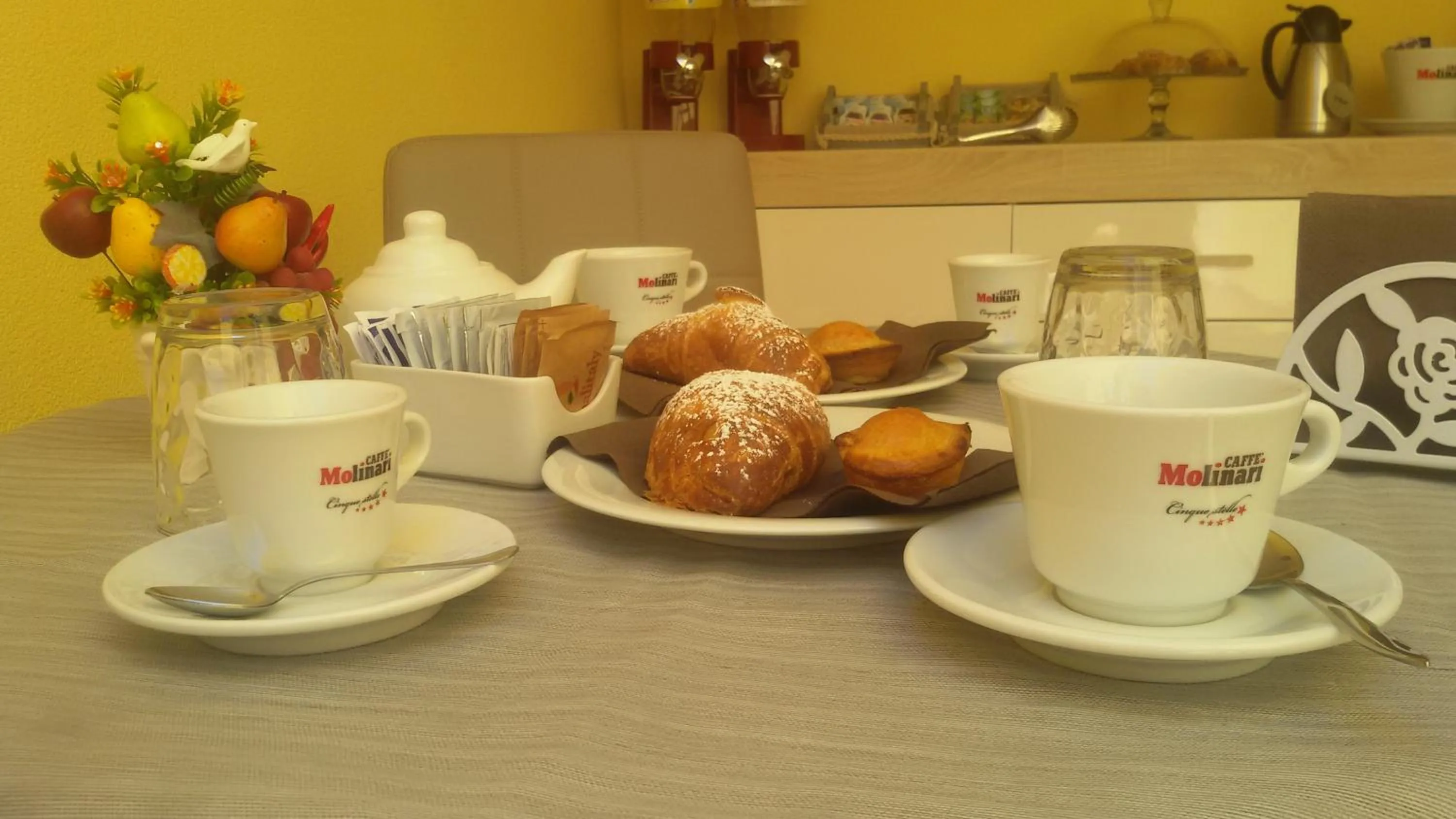 Coffee/tea facilities in B&B Vico Napoli Salento