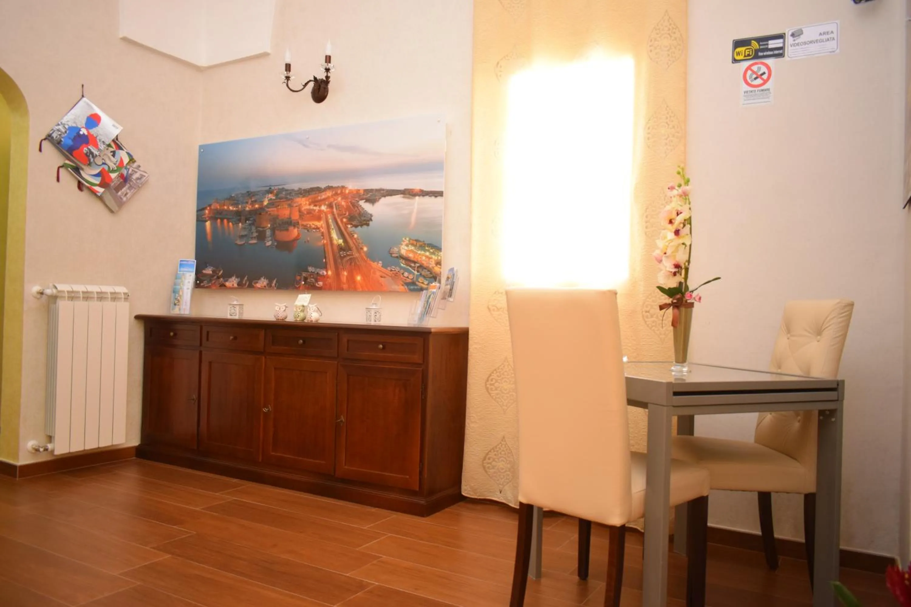 Lobby or reception in B&B Vico Napoli Salento