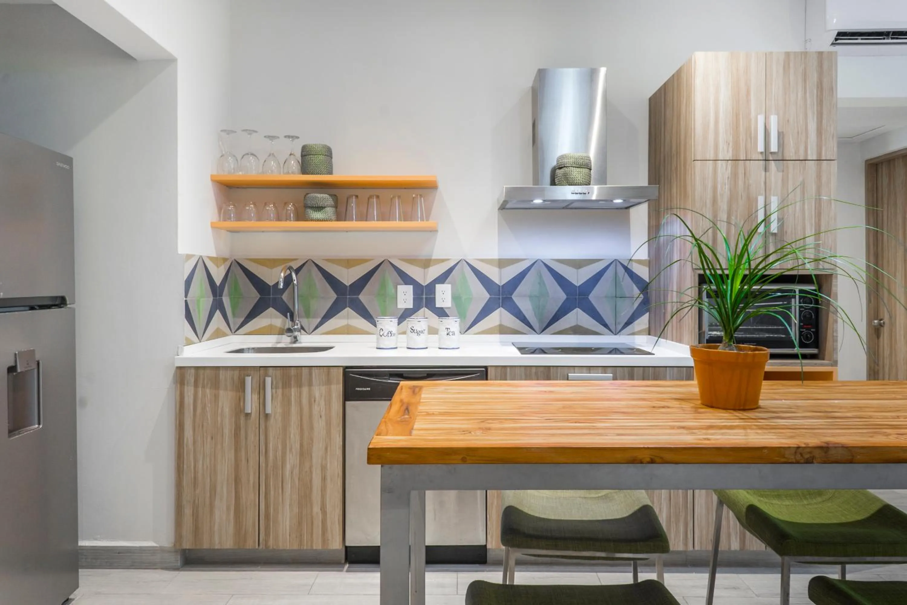 Kitchen or kitchenette in Opal Suites Apartments