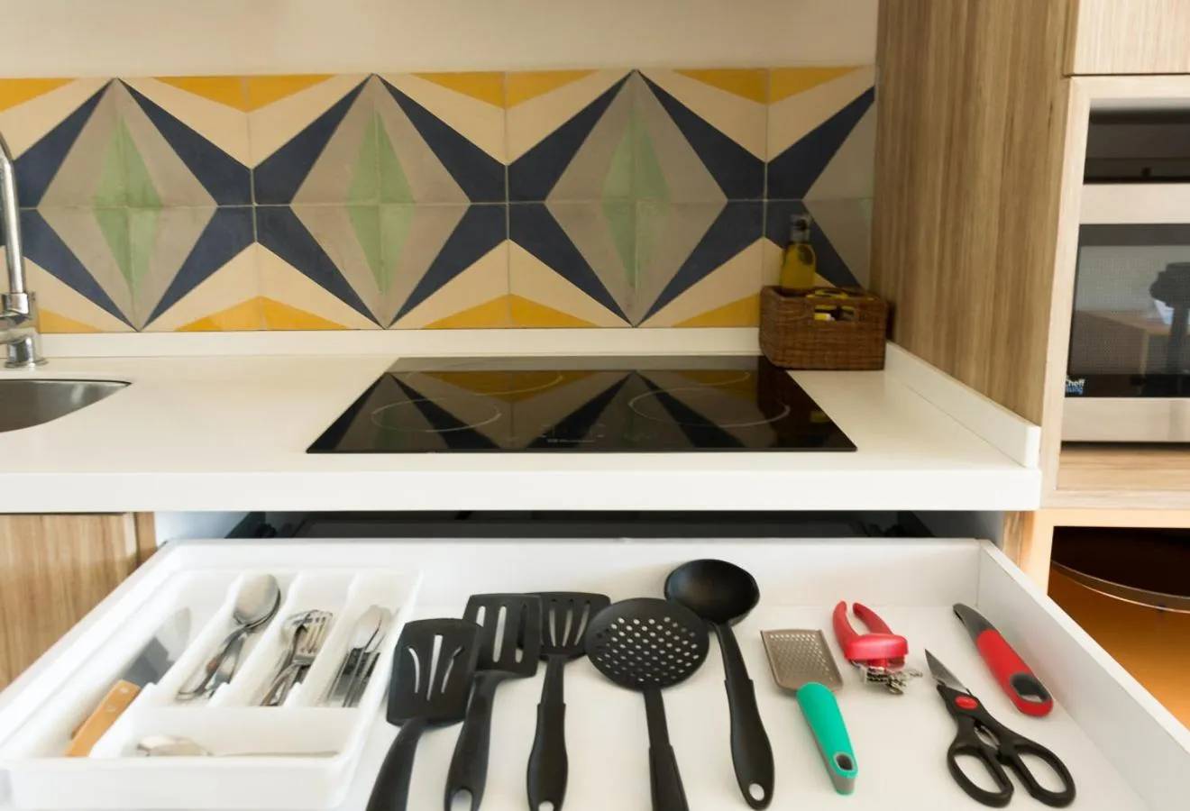 Kitchen or kitchenette in Opal Suites Apartments