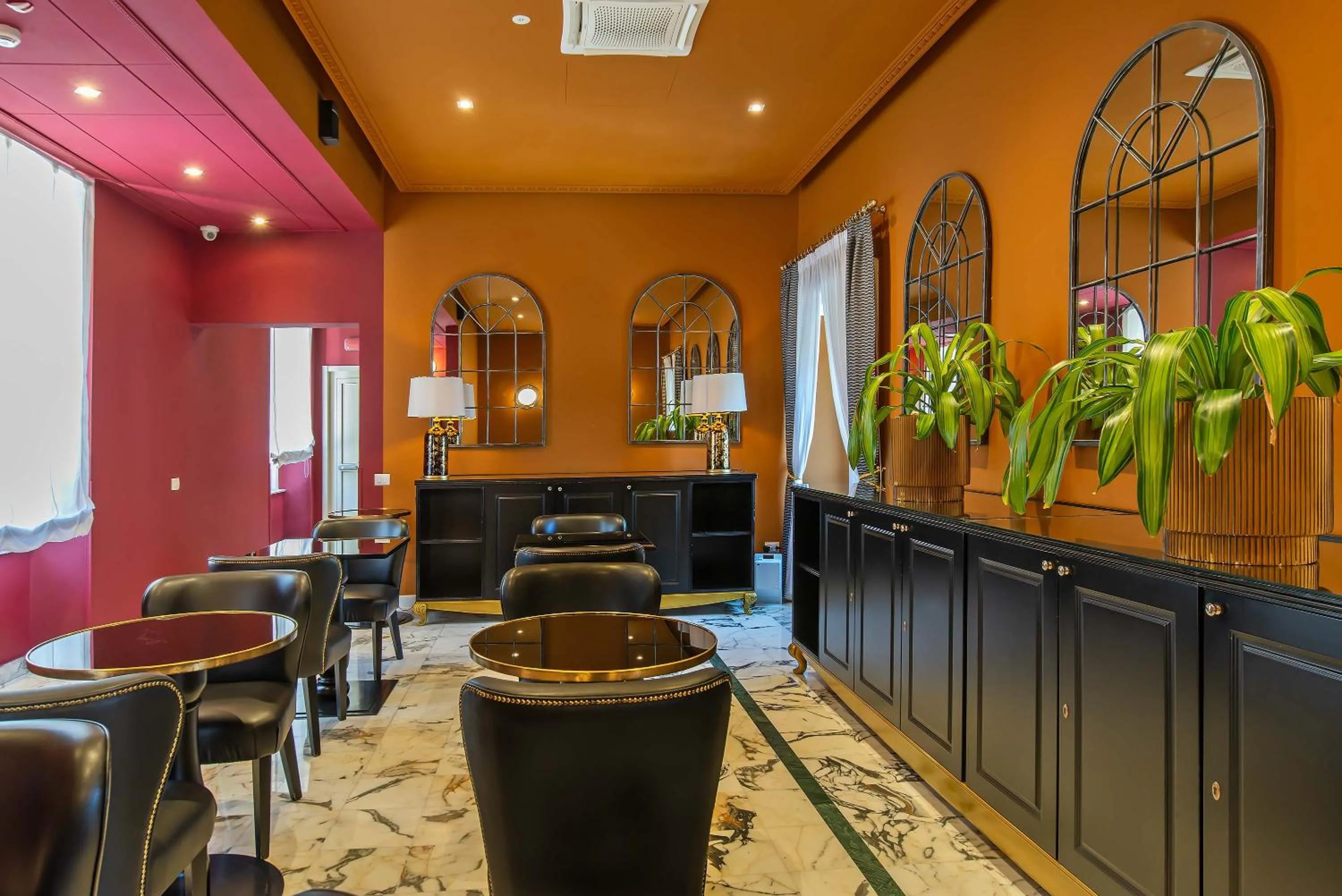 Lobby or reception in Boutique Hotel Metro 900