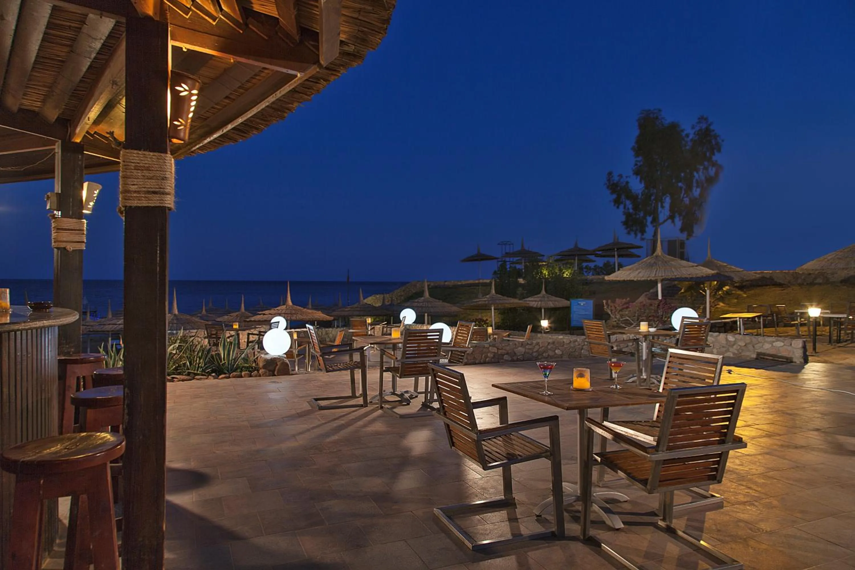 Lounge or bar in Xperience Hill-Top Beach Resort
