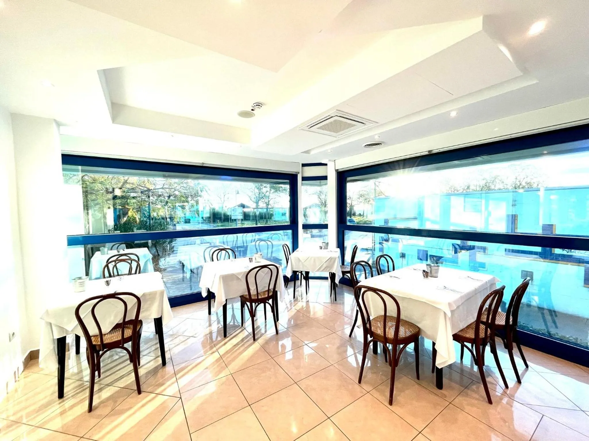 Restaurant/places to eat in Hotel Venere