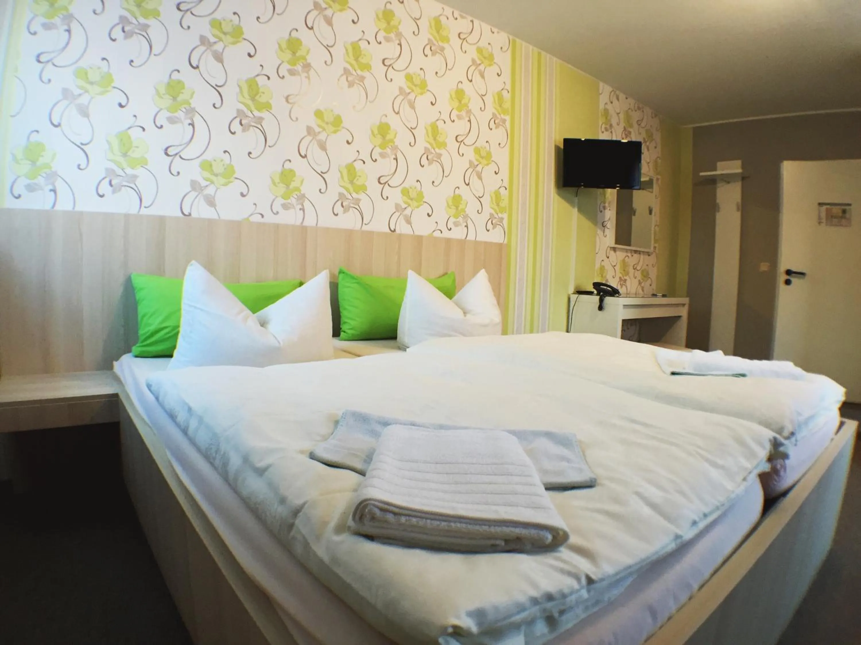 Decorative detail, Bed in Blechleppel - Die Pension im Harz