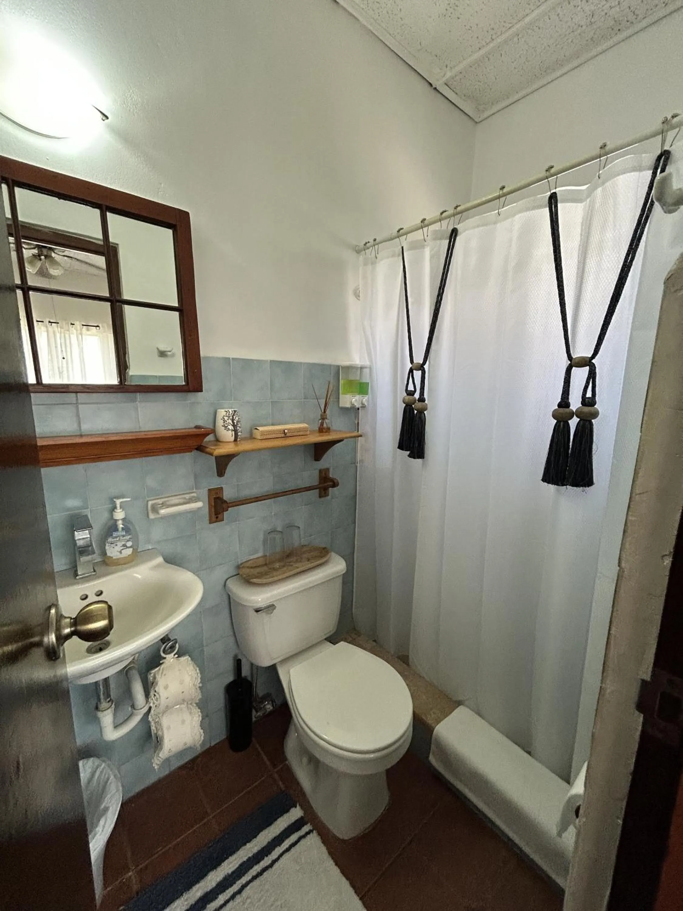 Toilet in B&B EL Litoral