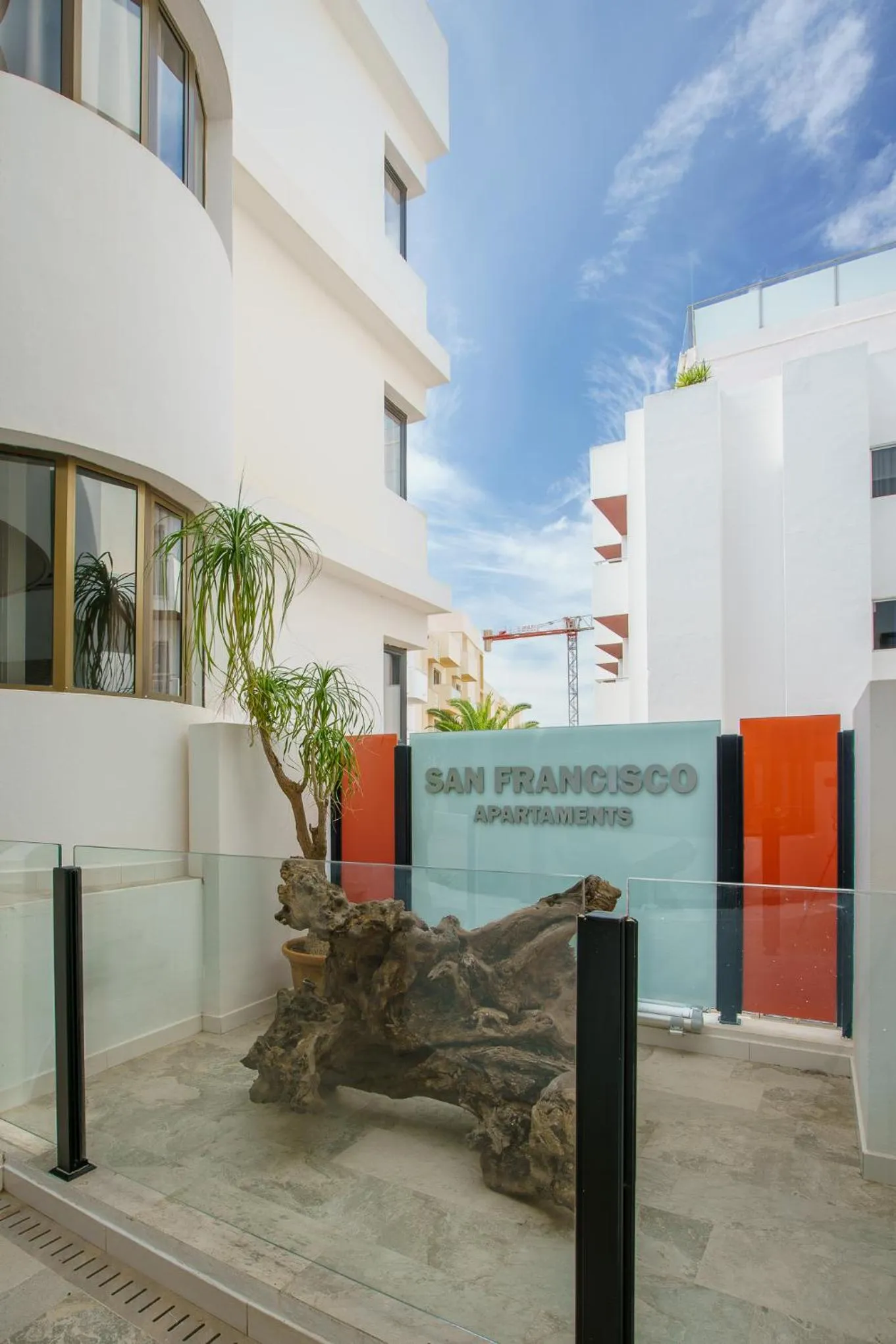 Property building in Apartamentos San Francisco