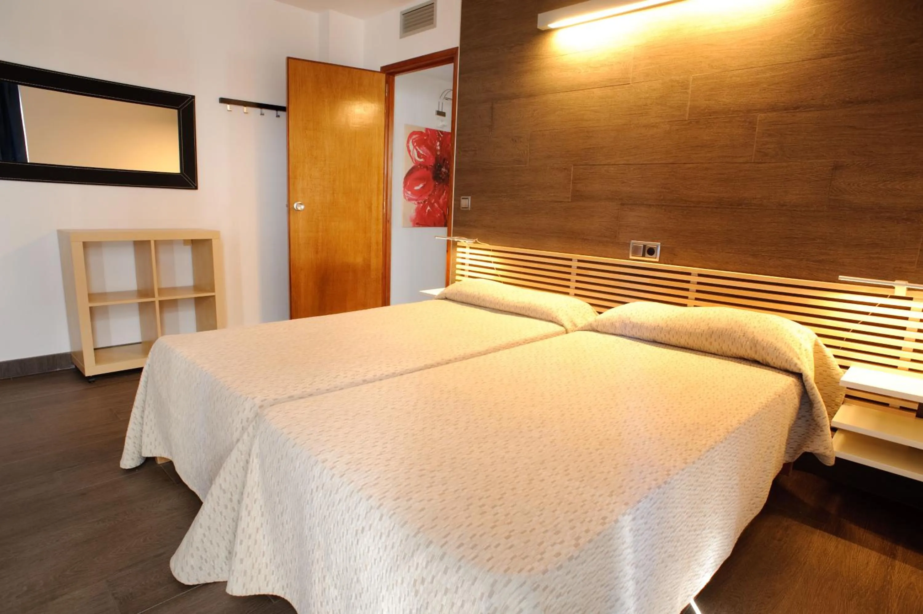 Bedroom, Bed in Apartamentos San Francisco