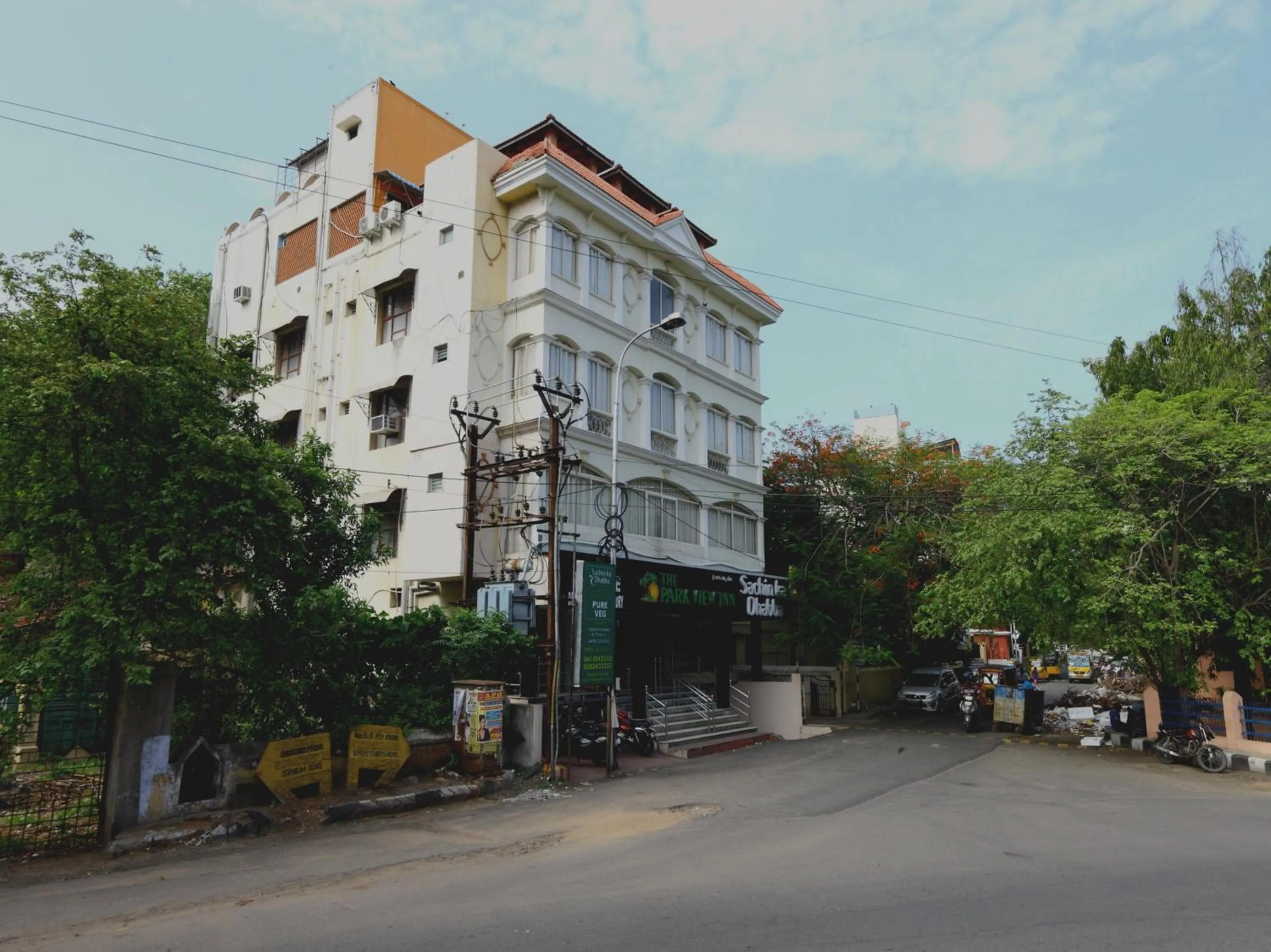 Facade/entrance in The Park View Inn