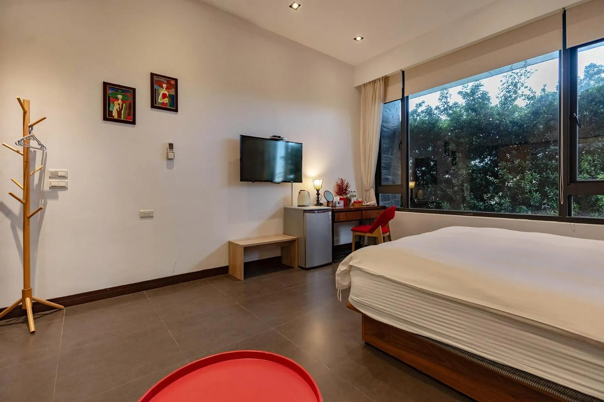 Bed in 193 County Garden BnB