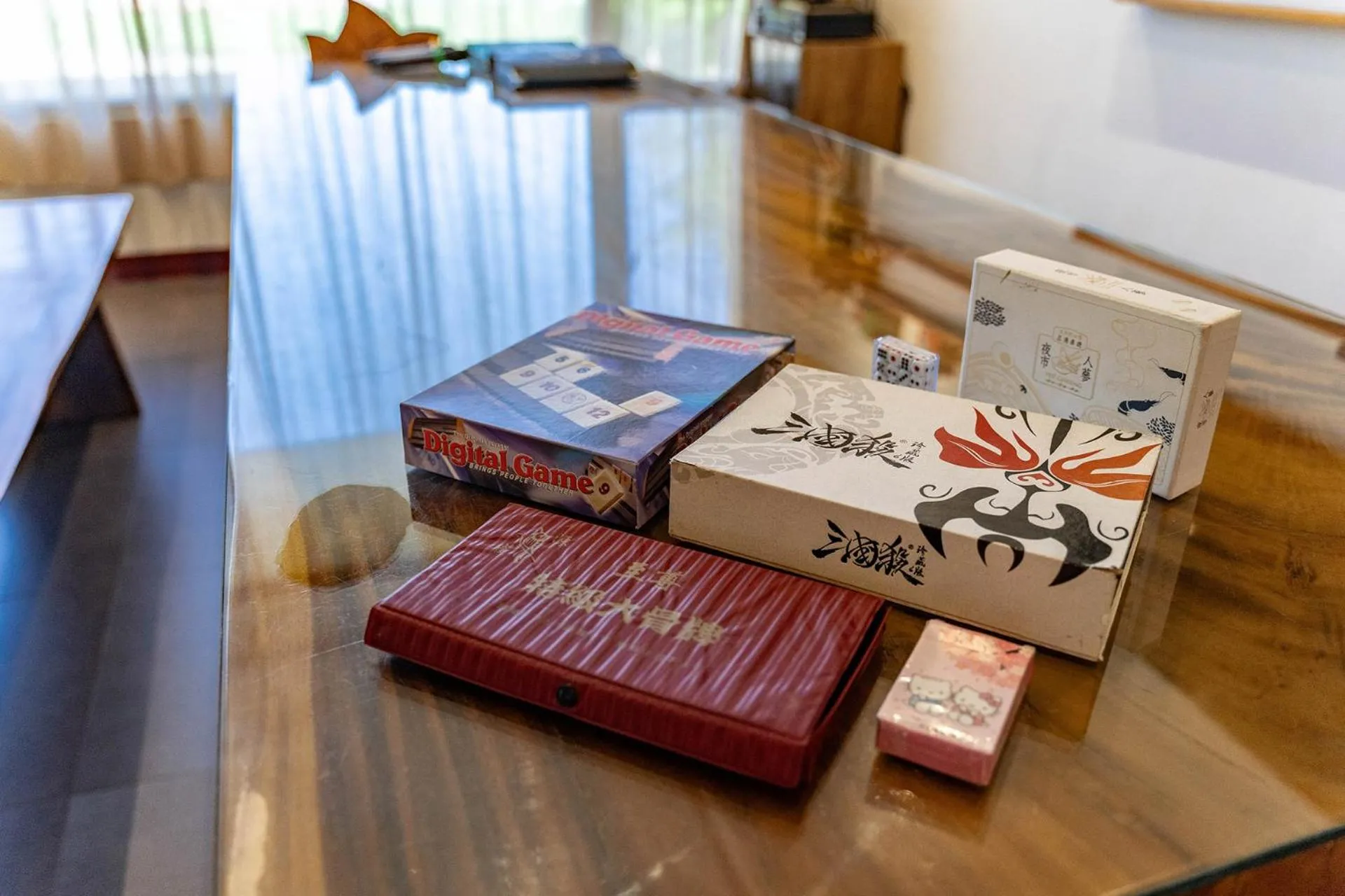 Evening entertainment in 193 County Garden BnB