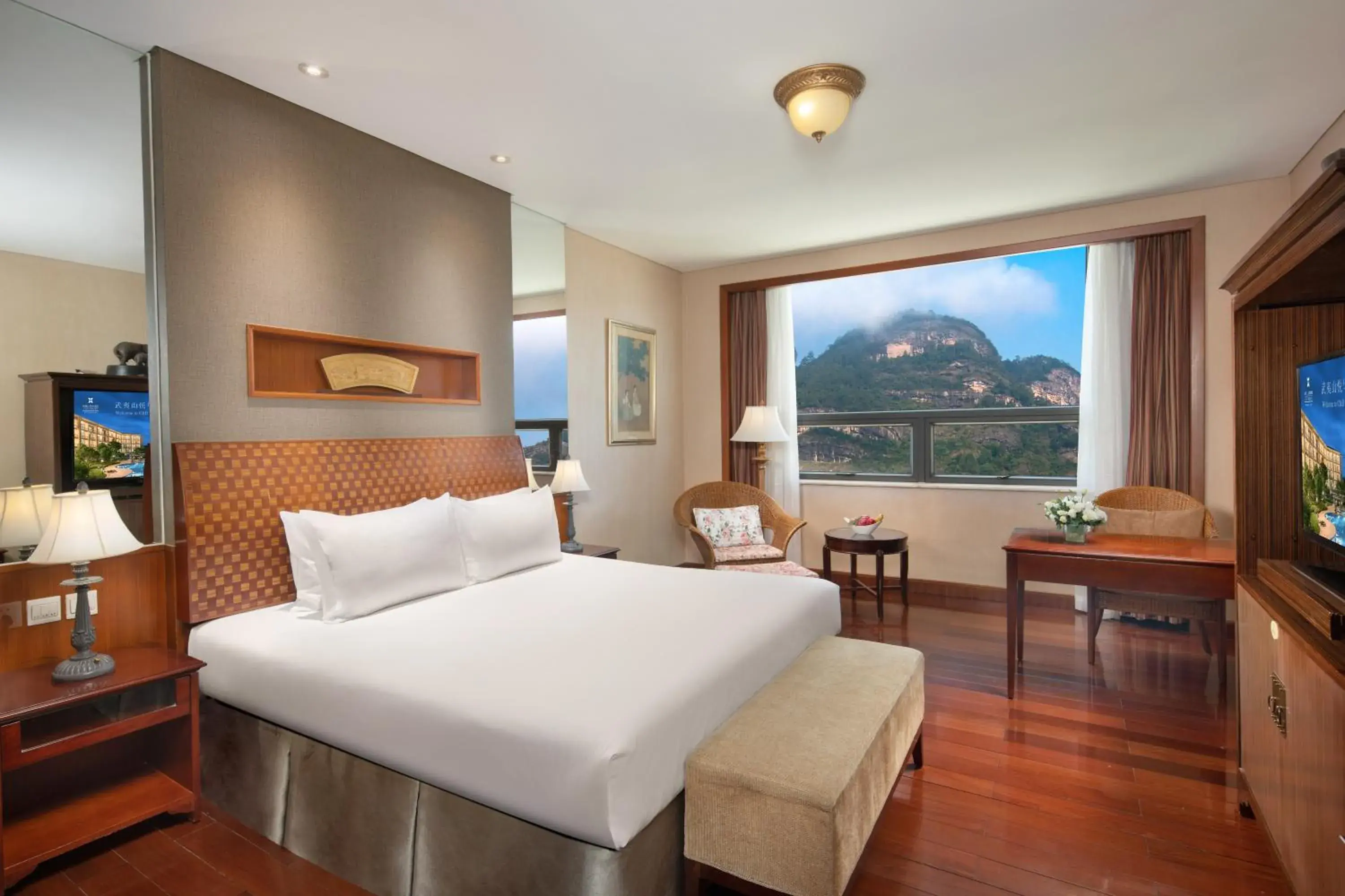 TianFeng Building Deluxe Mountain view King Bed Room in C&D Resort,Wuyi Mountain TianFeng Building Deluxe Mountain view King Bed Room in C&D Resort,Wuyi Mountain