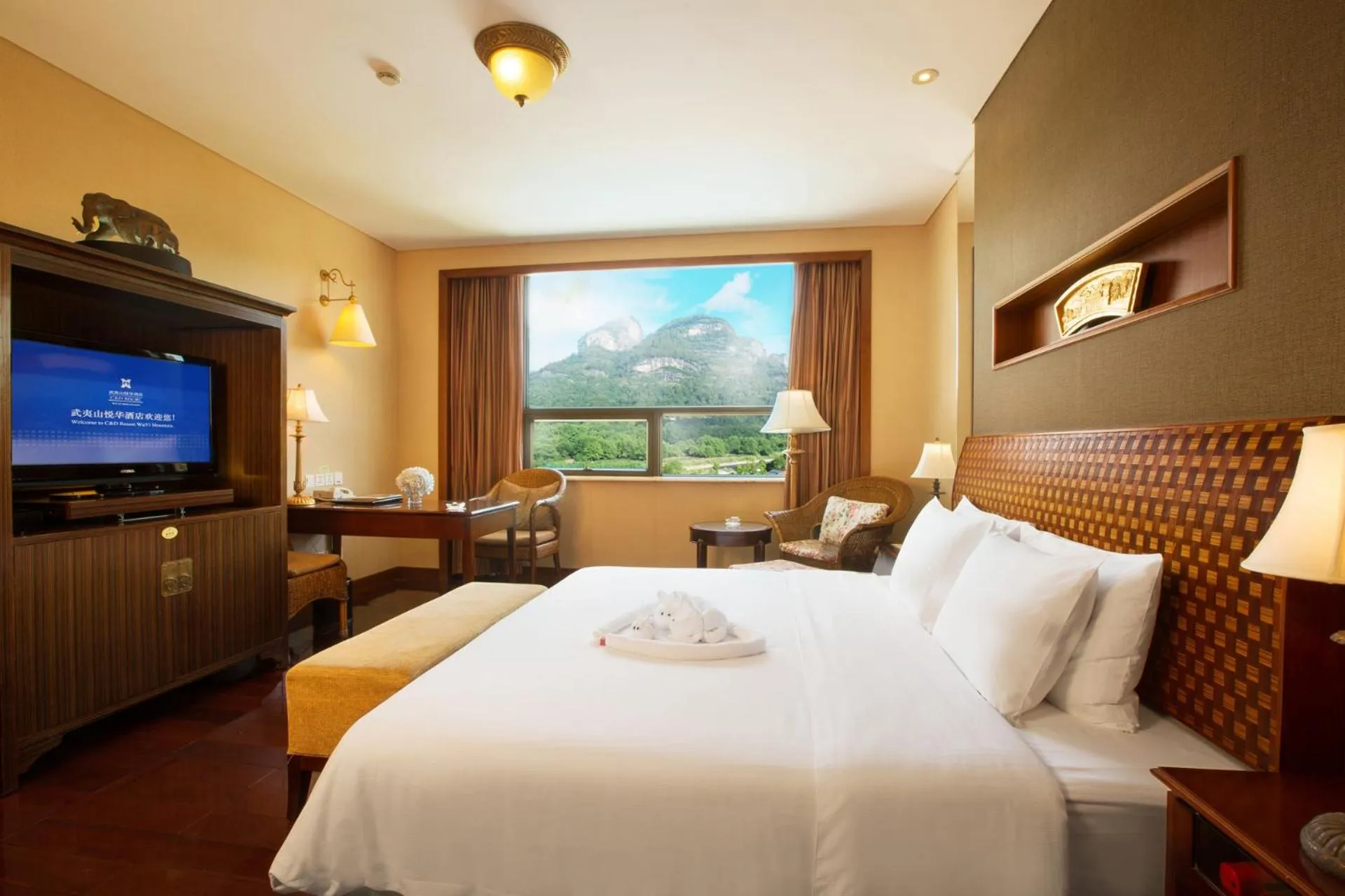 Bedroom, Bed in C&D Resort,Wuyi Mountain