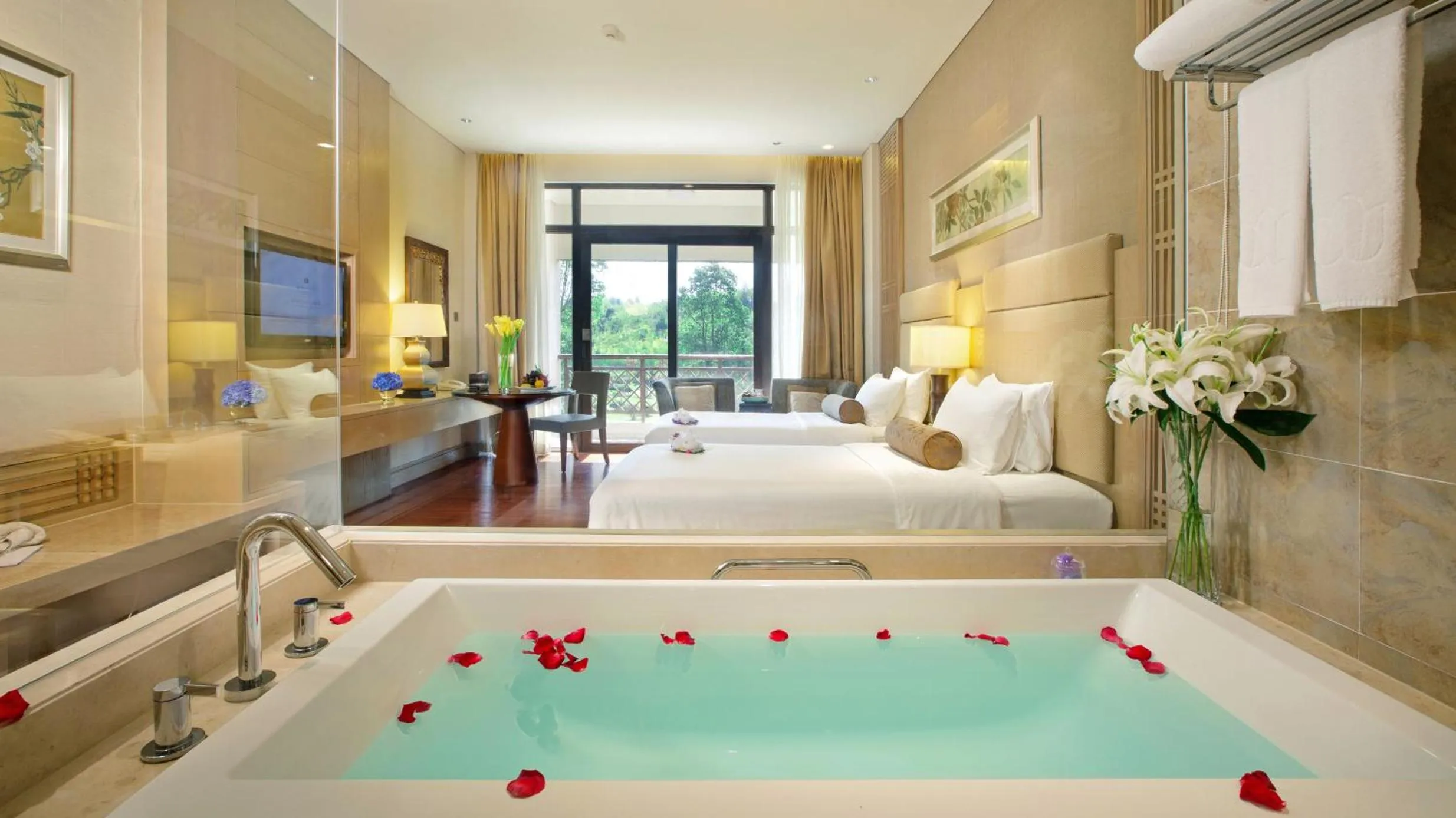 Charming Wuyi Package - Deluxe Twin Room with Garden View in Dahongpao Resort