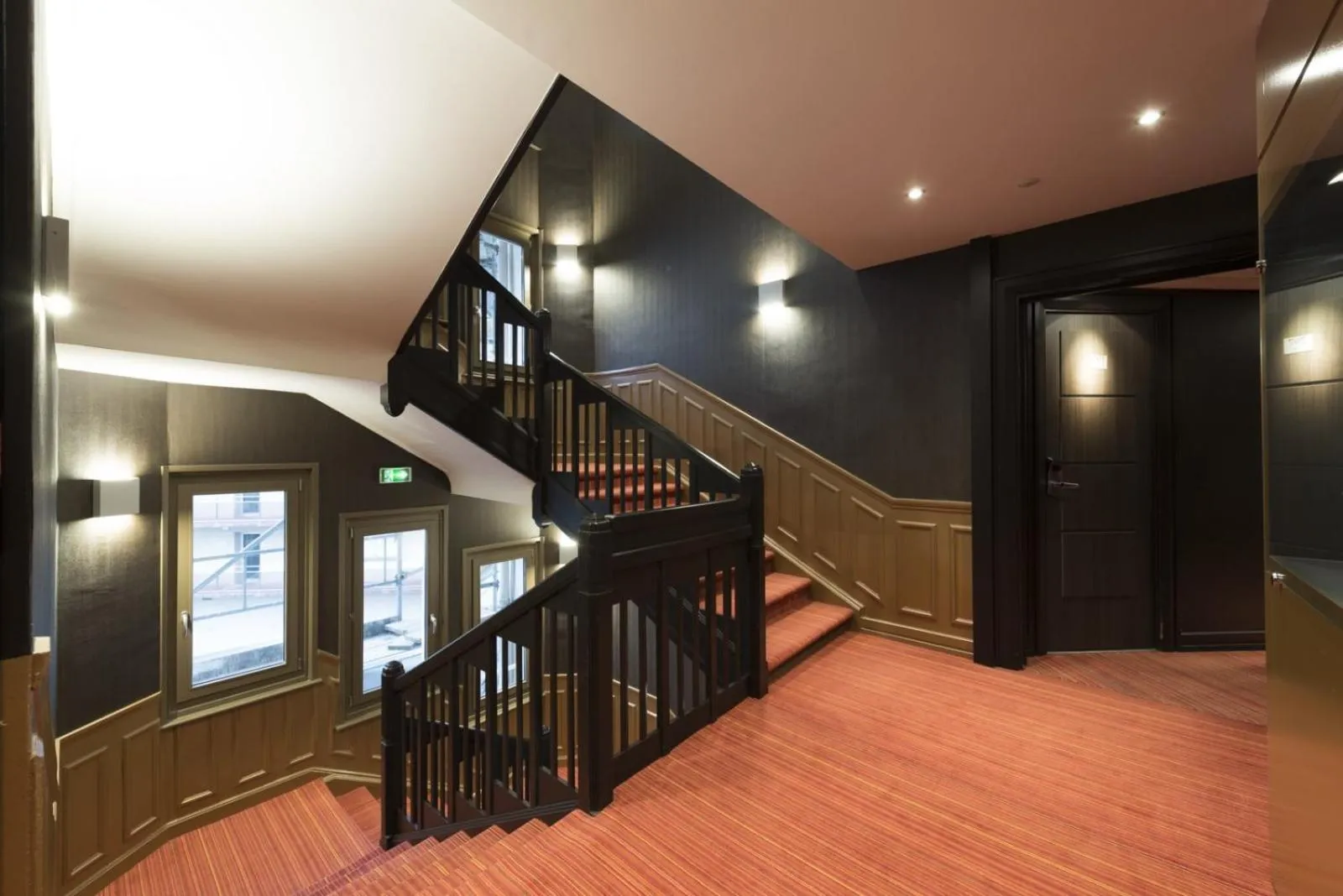 Property building in Hôtel Bristol