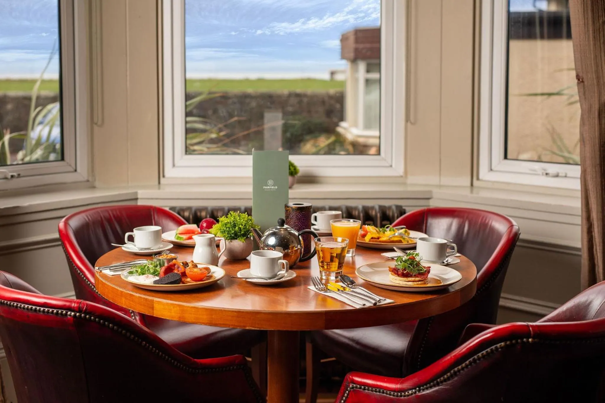 Food and drinks in Fairfield House Hotel