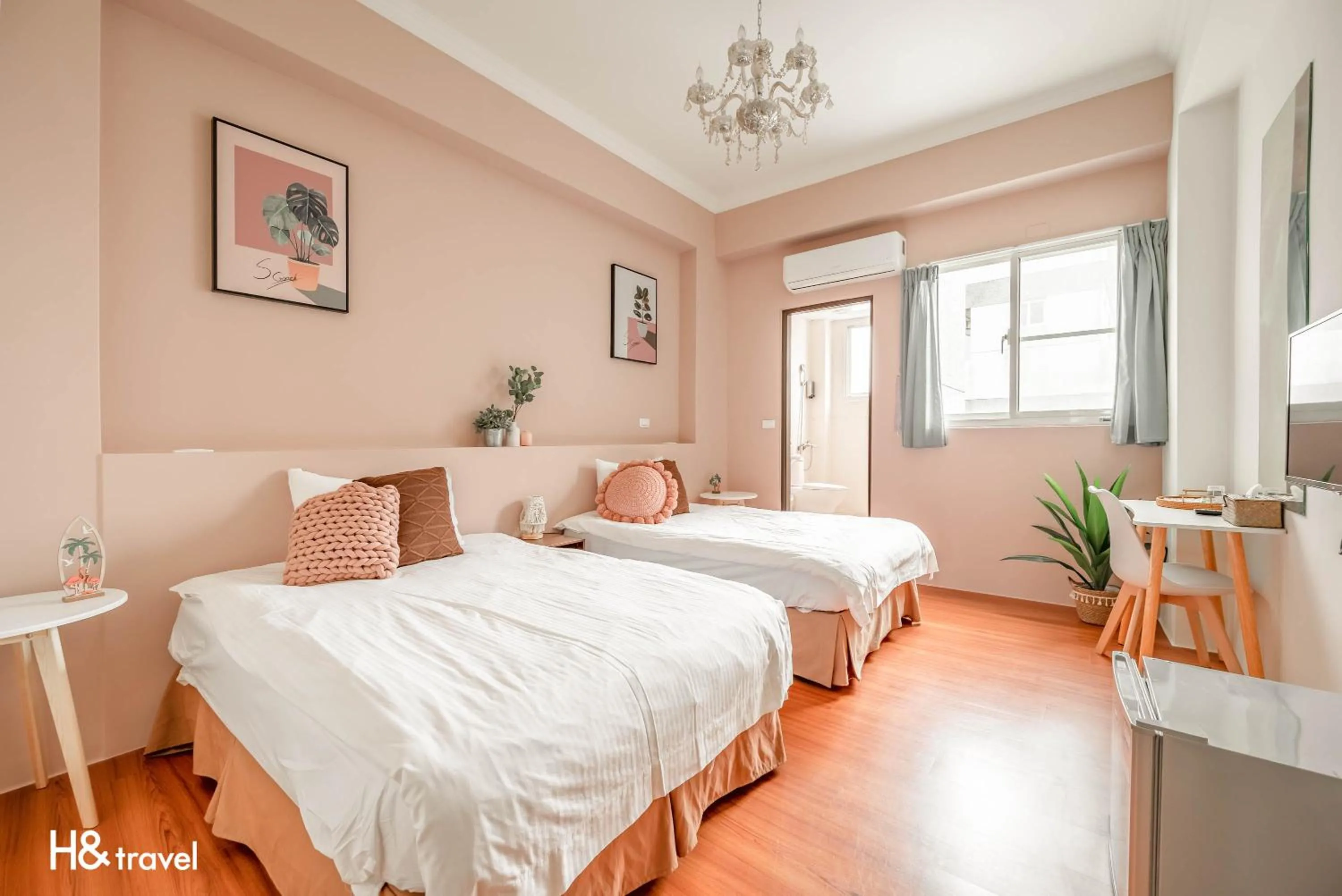 Property building, Bed in Taitung Puyuma Style Inn