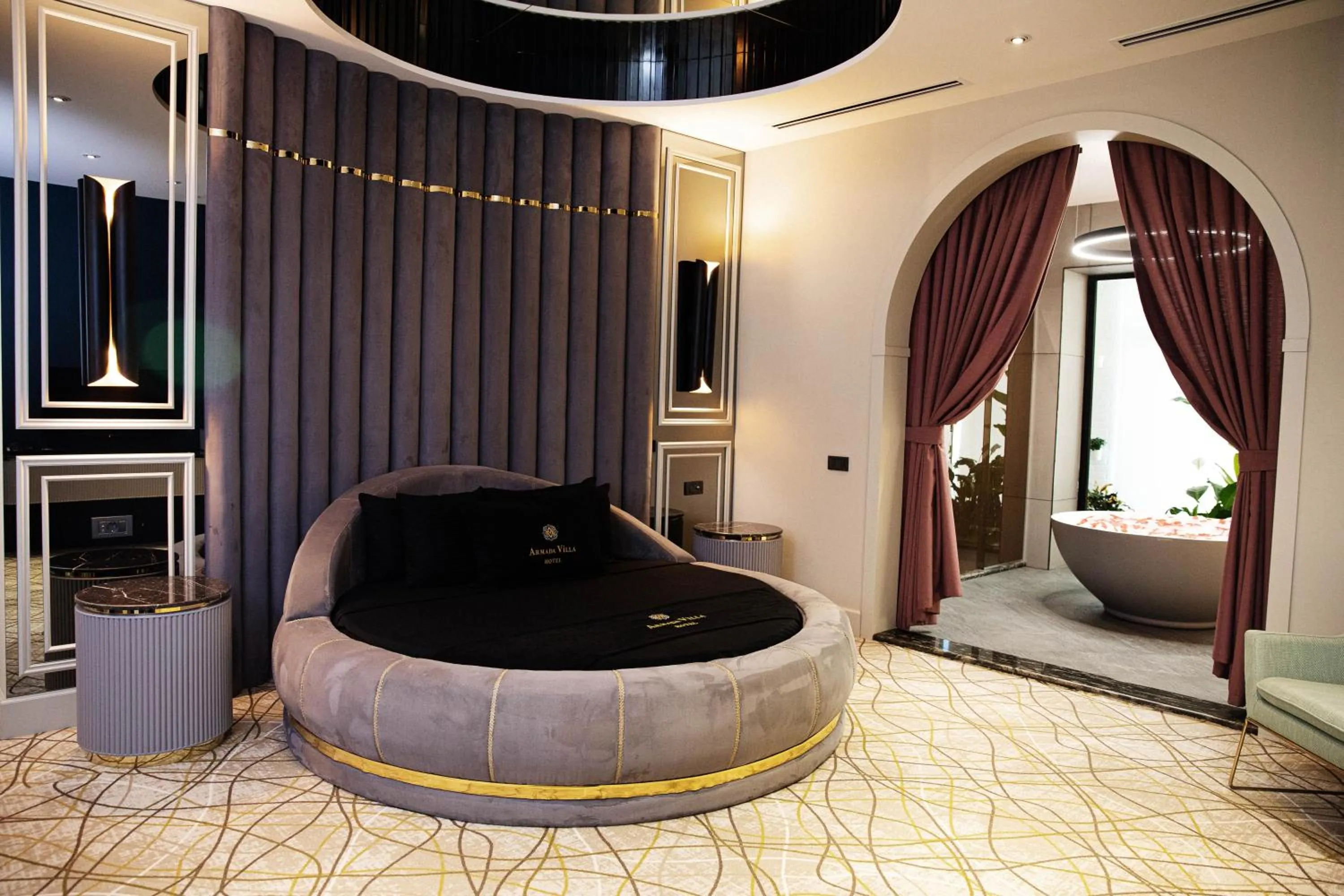 Living room, Bed in Armada Villa Hotel