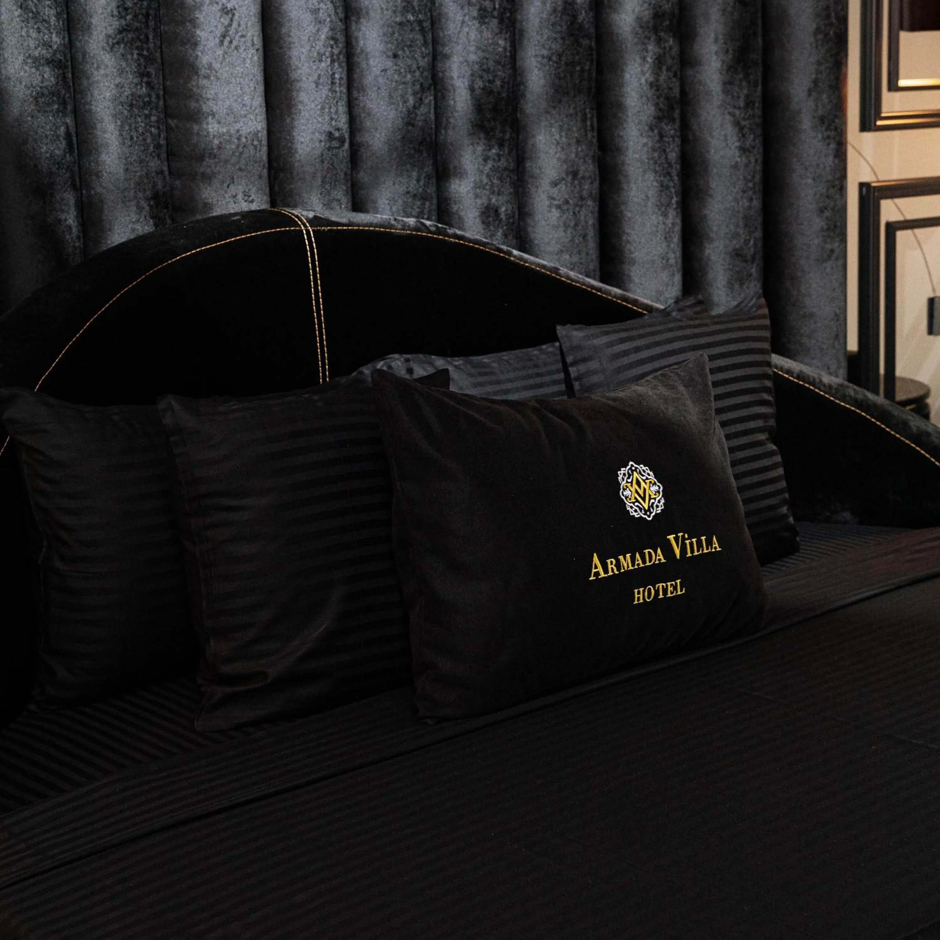 Bed in Armada Villa Hotel