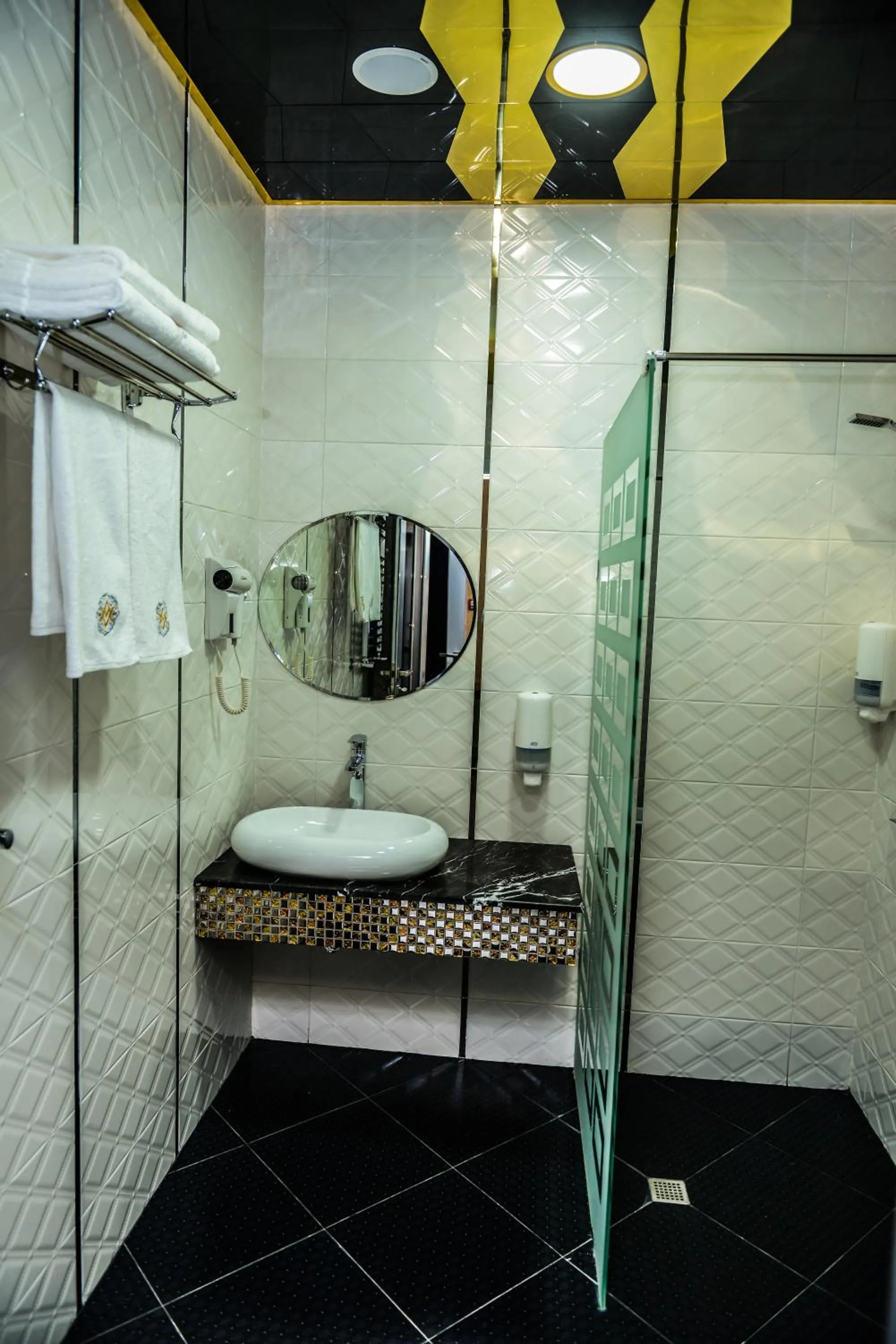 Shower in Armada Villa Hotel